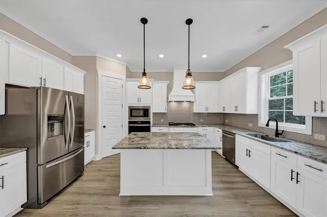 $749,900 | 359 Oxford Road, Ball Ground, GA 30107