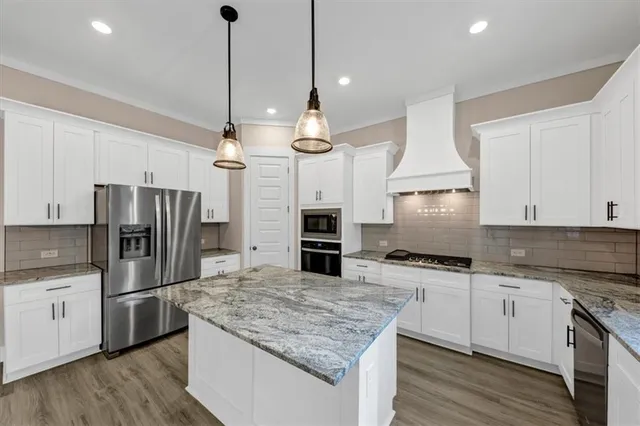 $749,900 | 359 Oxford Road, Ball Ground, GA 30107