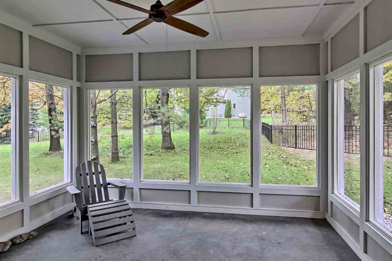 570 Walnut Ridge Traverse City, MI 49686 - Photo 10 of 39 1854548-9.JPG
