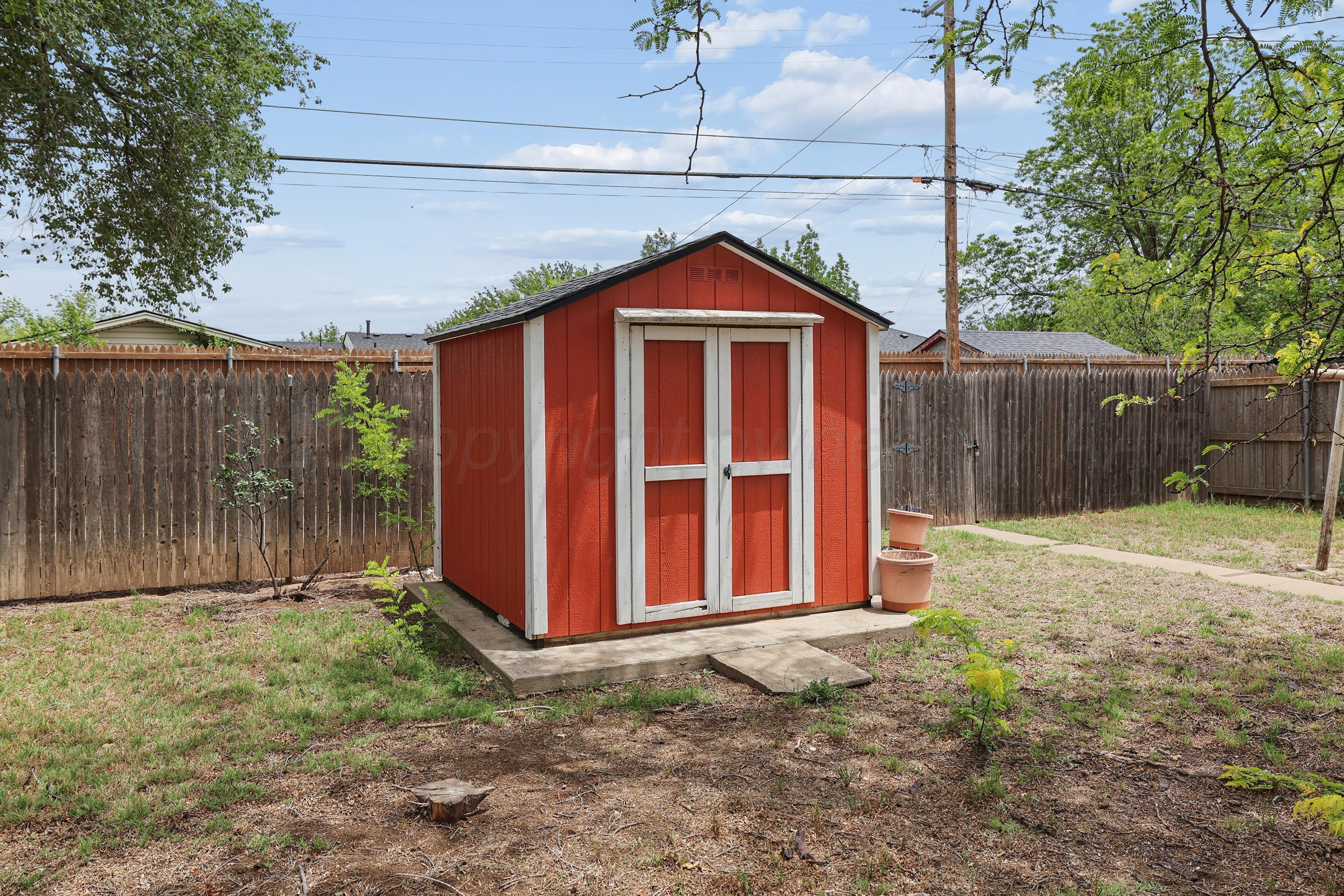 1115 Smiley Street Amarillo, TX 79106 - Photo 21 of 21 24-Storage Building