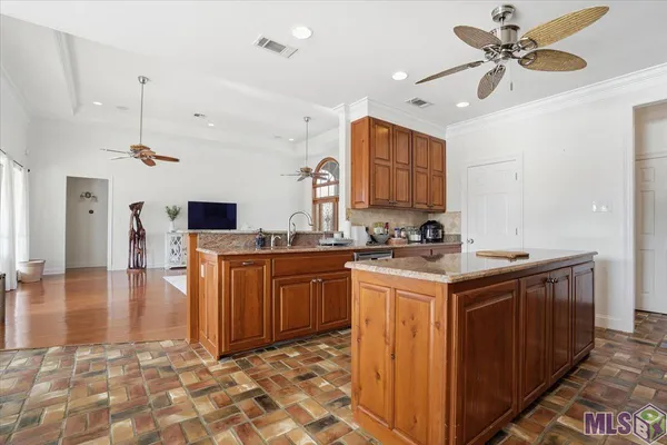 $719,000 | 11867 Home Port Drive, Maurepas, LA 70449