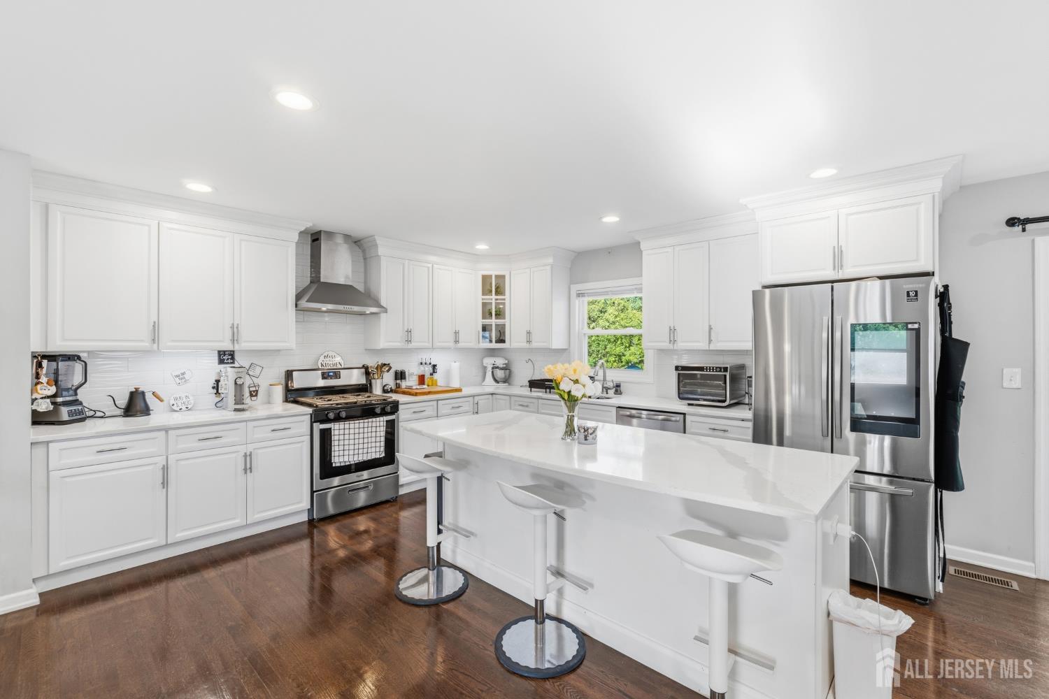 24 Wilk Road Edison, NJ 08837 - Photo 11 of 41
