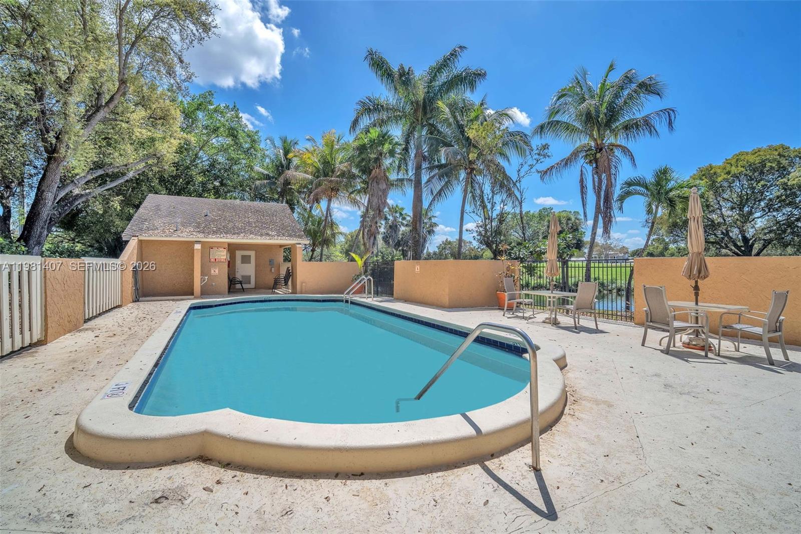 211 Southwest 87th Terrace Plantation, FL 33324 - Photo 51 of 54