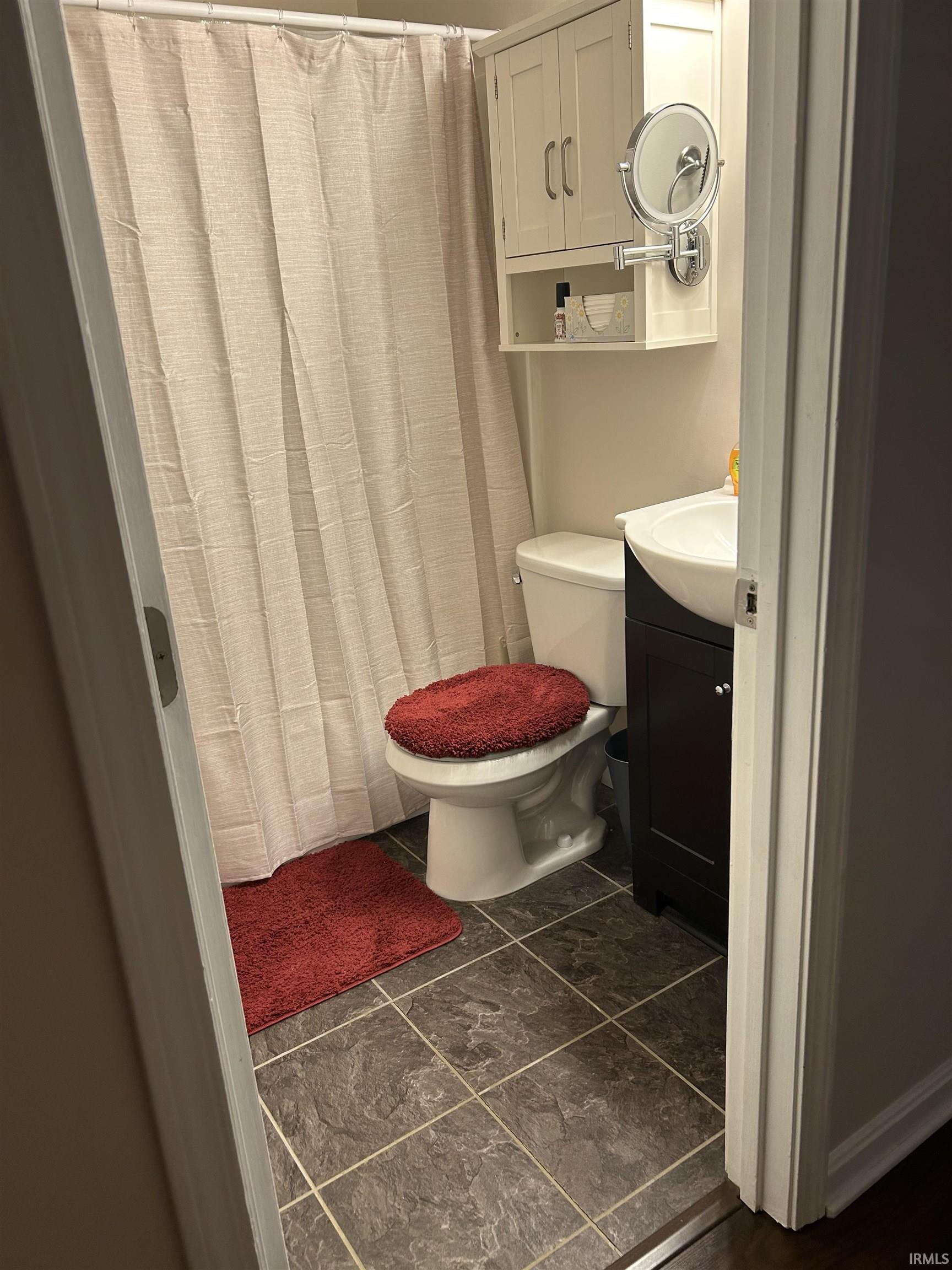 716 South Burkhardt Road Evansville, IN 47715 - Photo 13 of 33