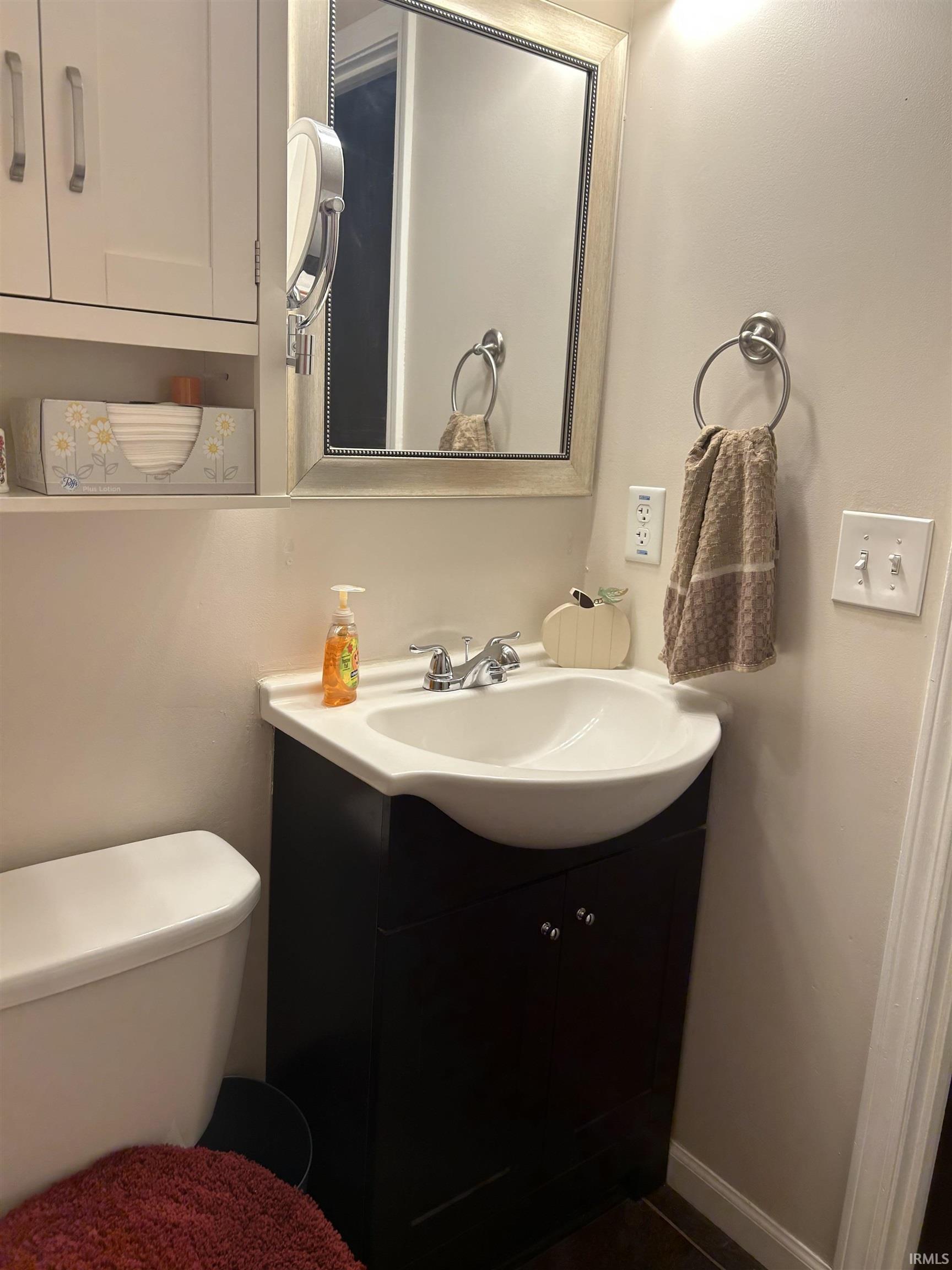 716 South Burkhardt Road Evansville, IN 47715 - Photo 14 of 33