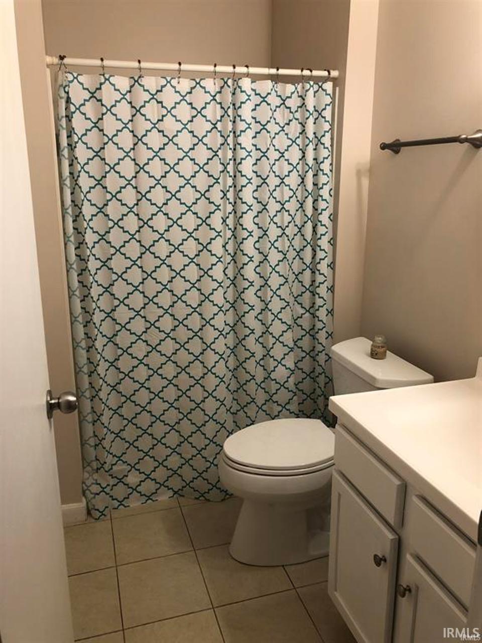 716 South Burkhardt Road Evansville, IN 47715 - Photo 23 of 33