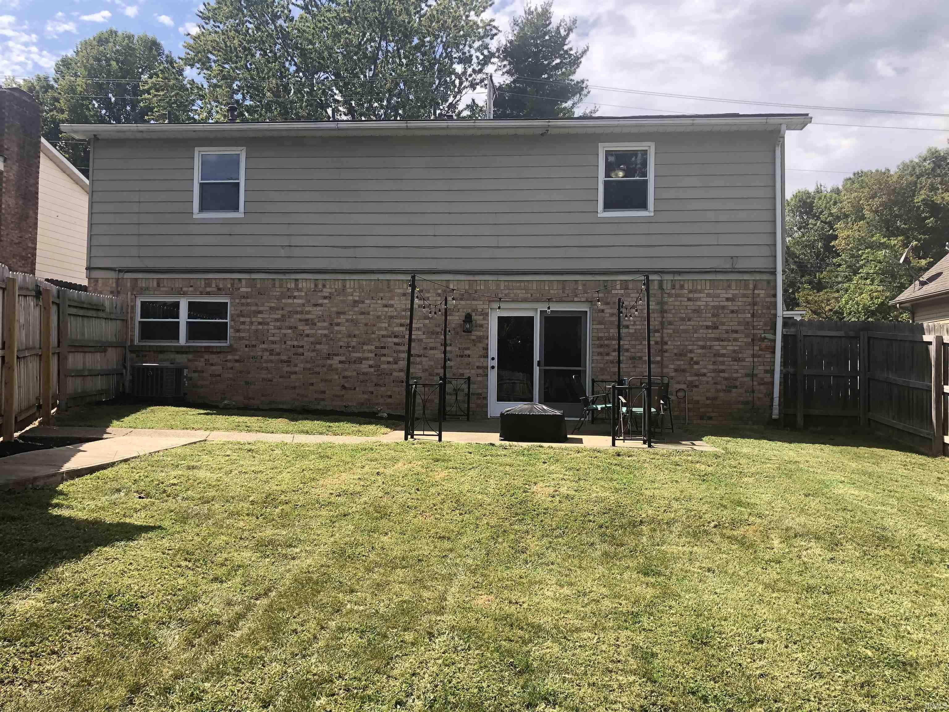 716 South Burkhardt Road Evansville, IN 47715 - Photo 27 of 33