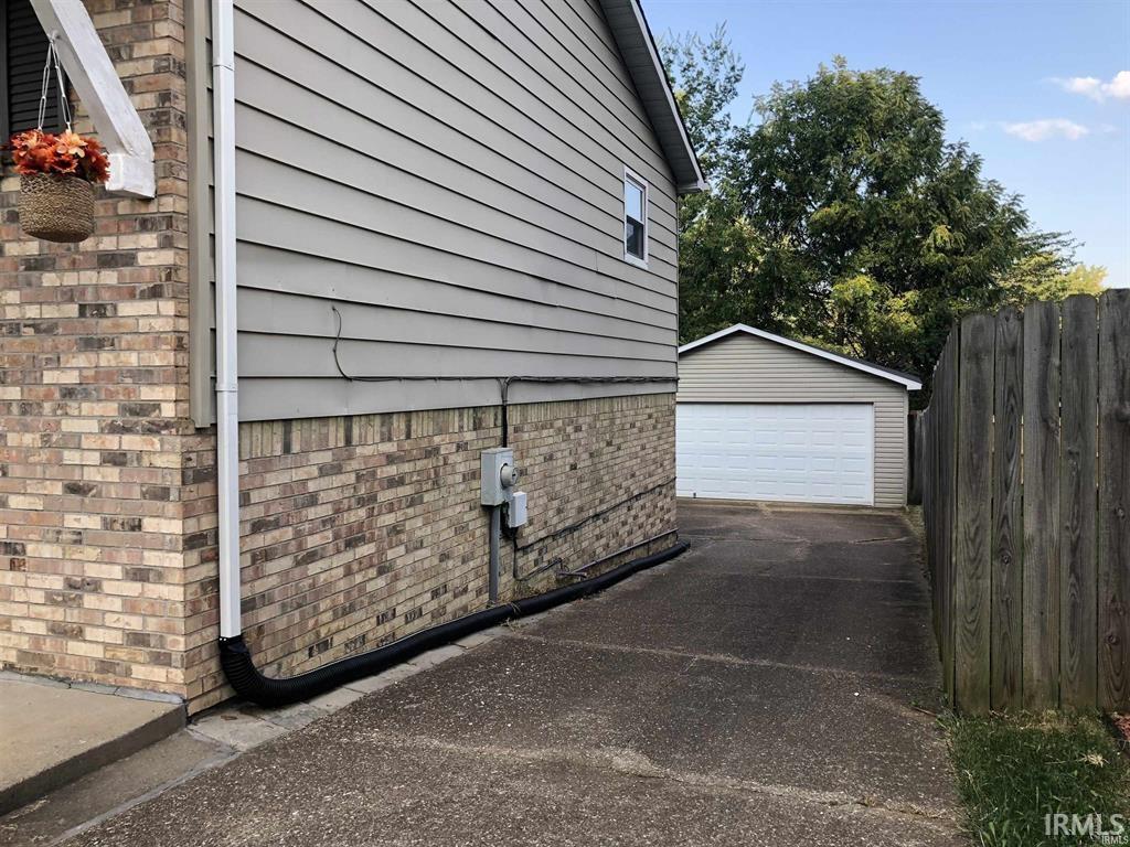 716 South Burkhardt Road Evansville, IN 47715 - Photo 33 of 33