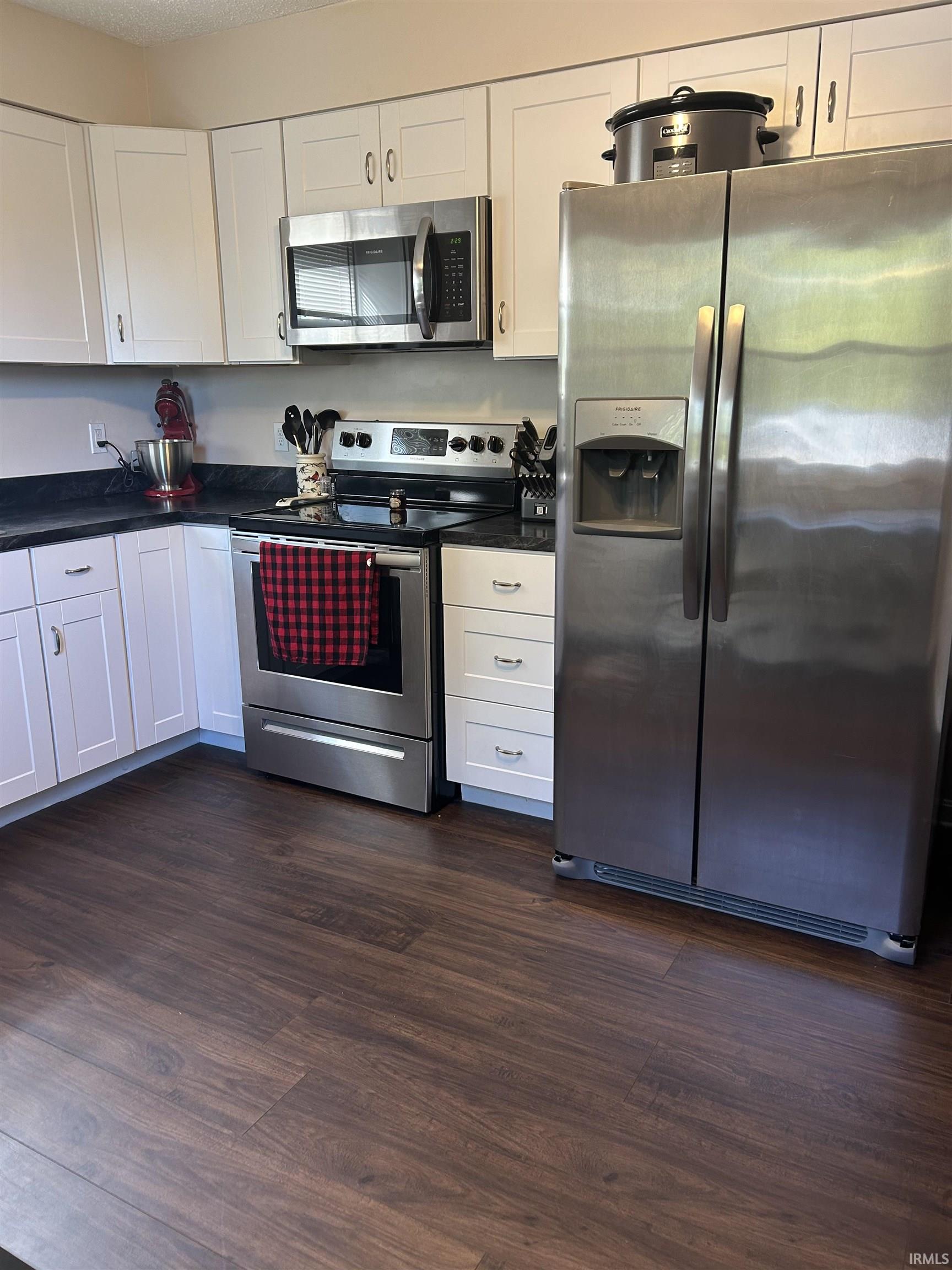 716 South Burkhardt Road Evansville, IN 47715 - Photo 7 of 33