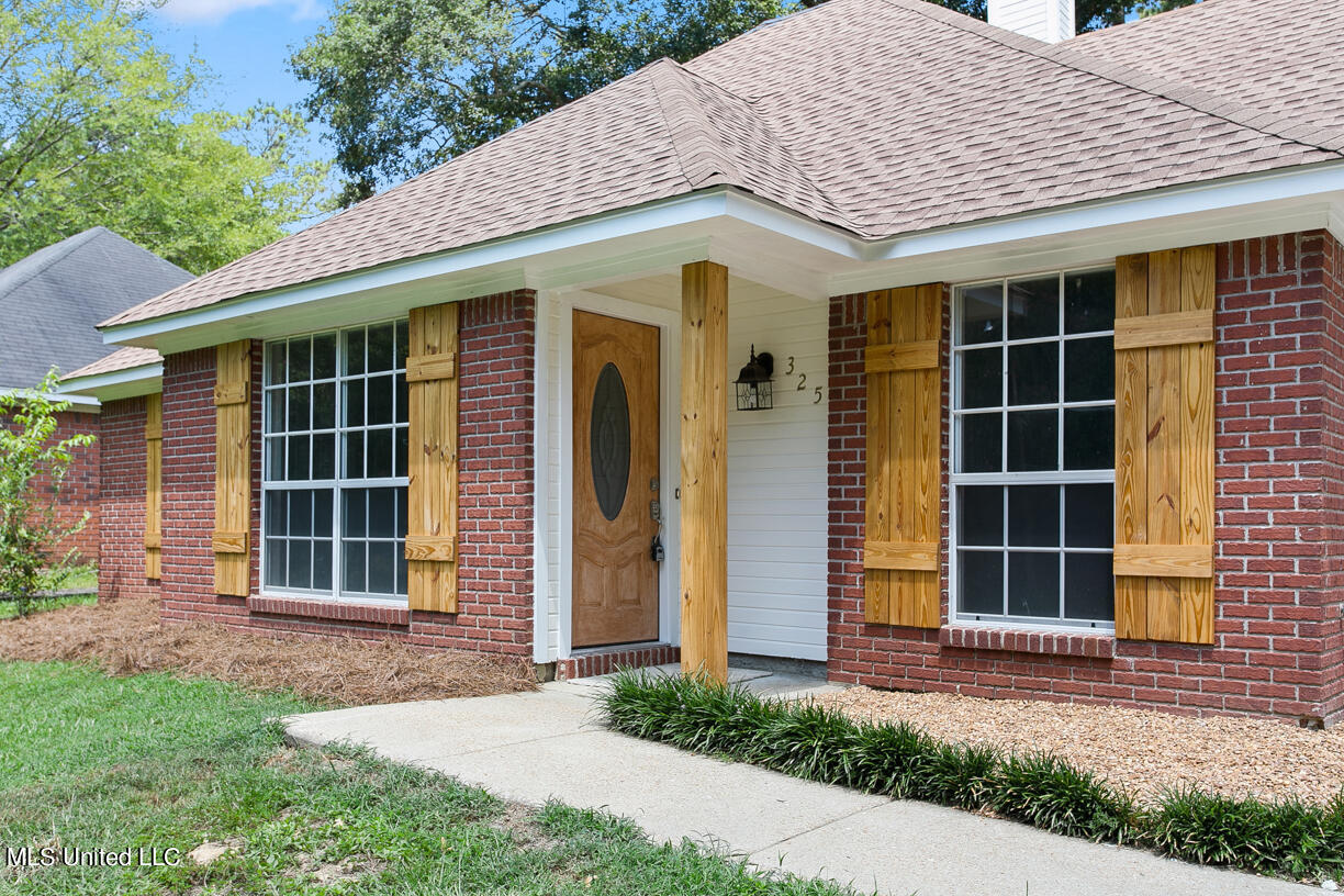 325 Trace Harbor Road Madison, MS 39110 - Photo 2 of 20 325 Trace Harbor-2