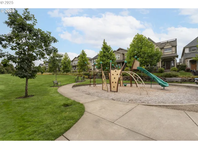 $589,000 | 28717 Southwest Finland Avenue, Wilsonville, OR 97070