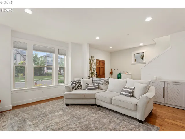 $589,000 | 28717 Southwest Finland Avenue, Wilsonville, OR 97070