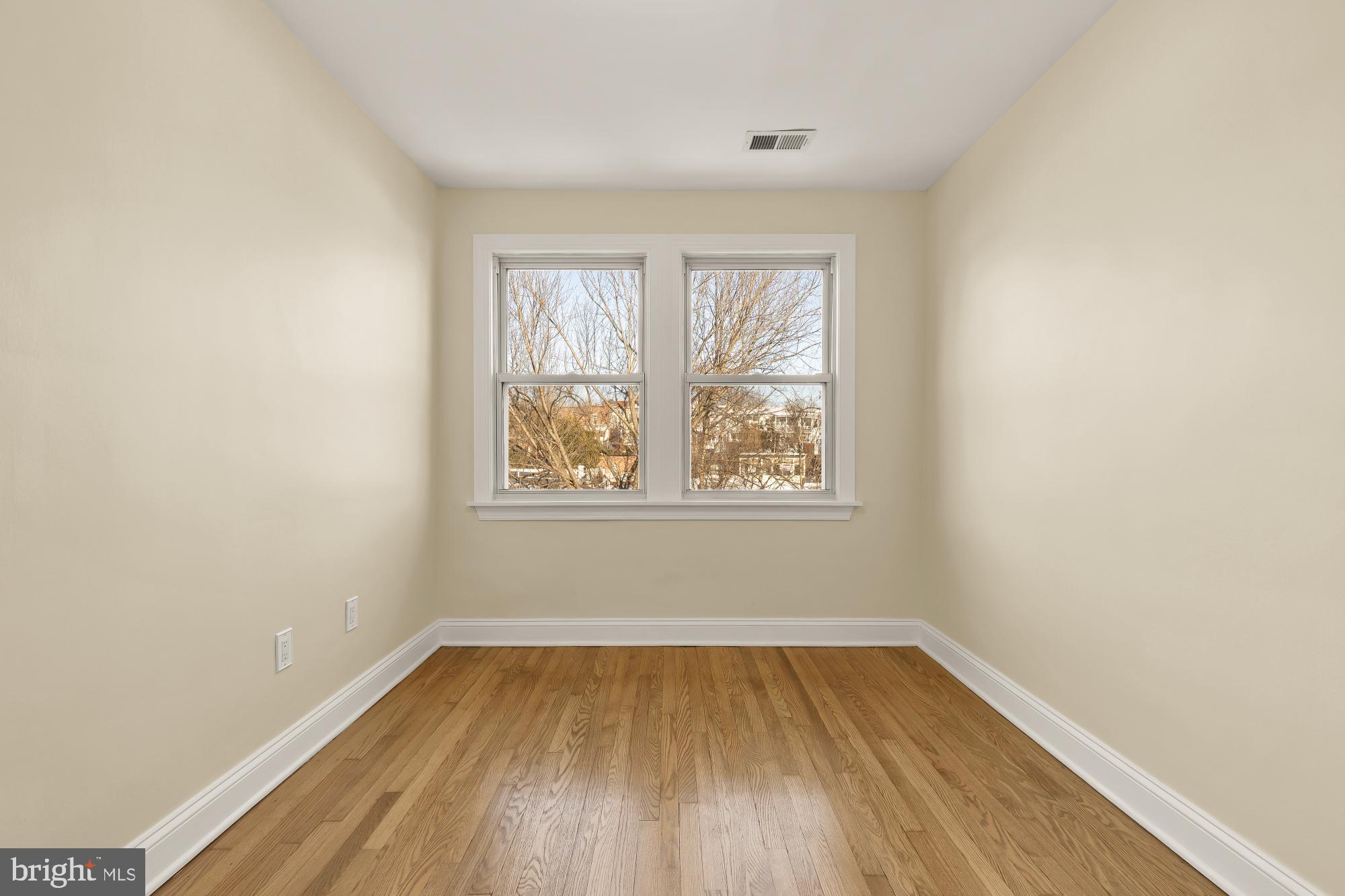 2205 Observatory Place Northwest Washington, DC 20007 - Photo 23 of 39