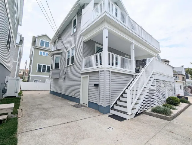a view of a house with a stairs