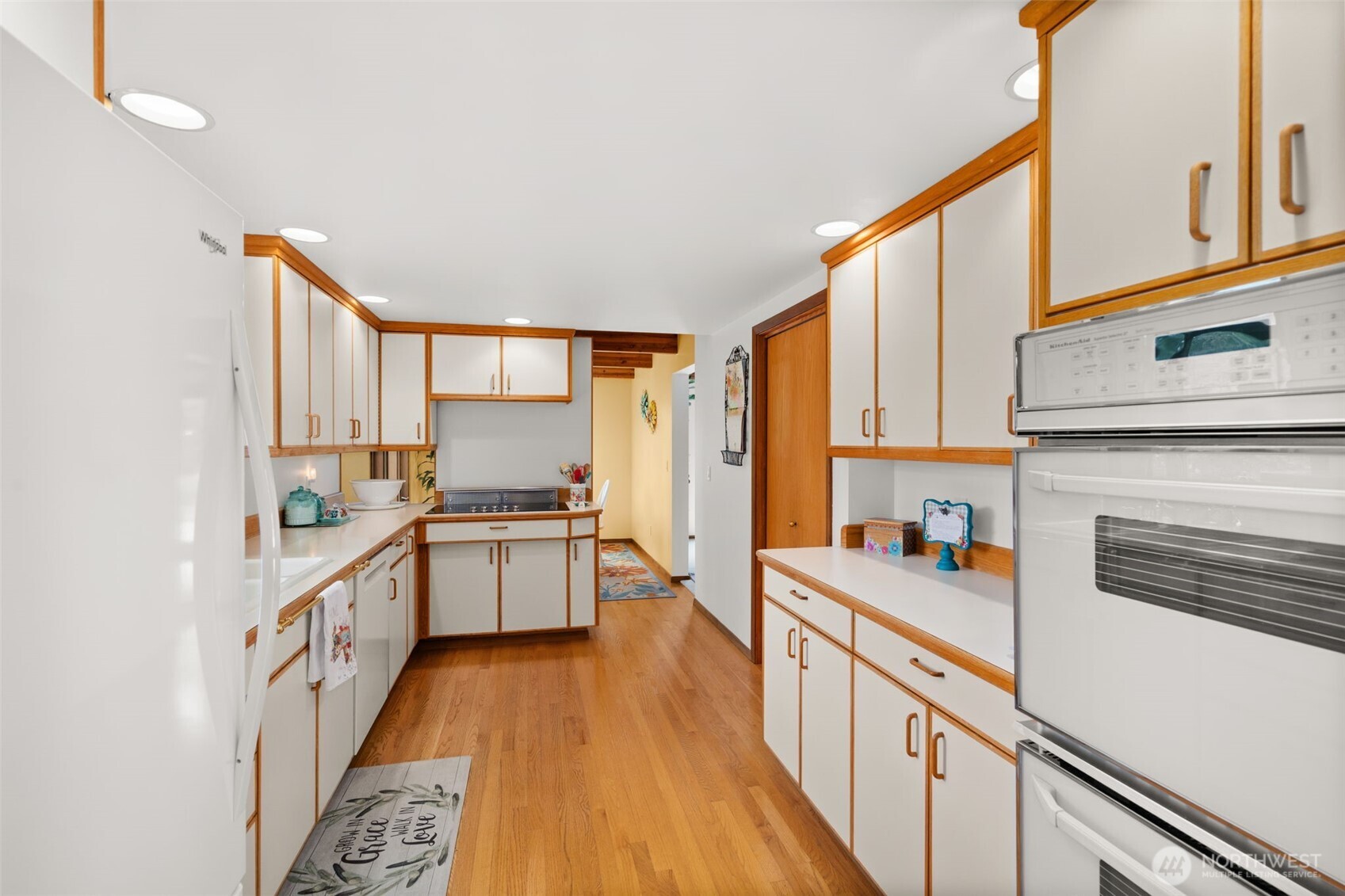 1090 Middle Fork Road Onalaska, WA 98570 - Photo 6 of 39