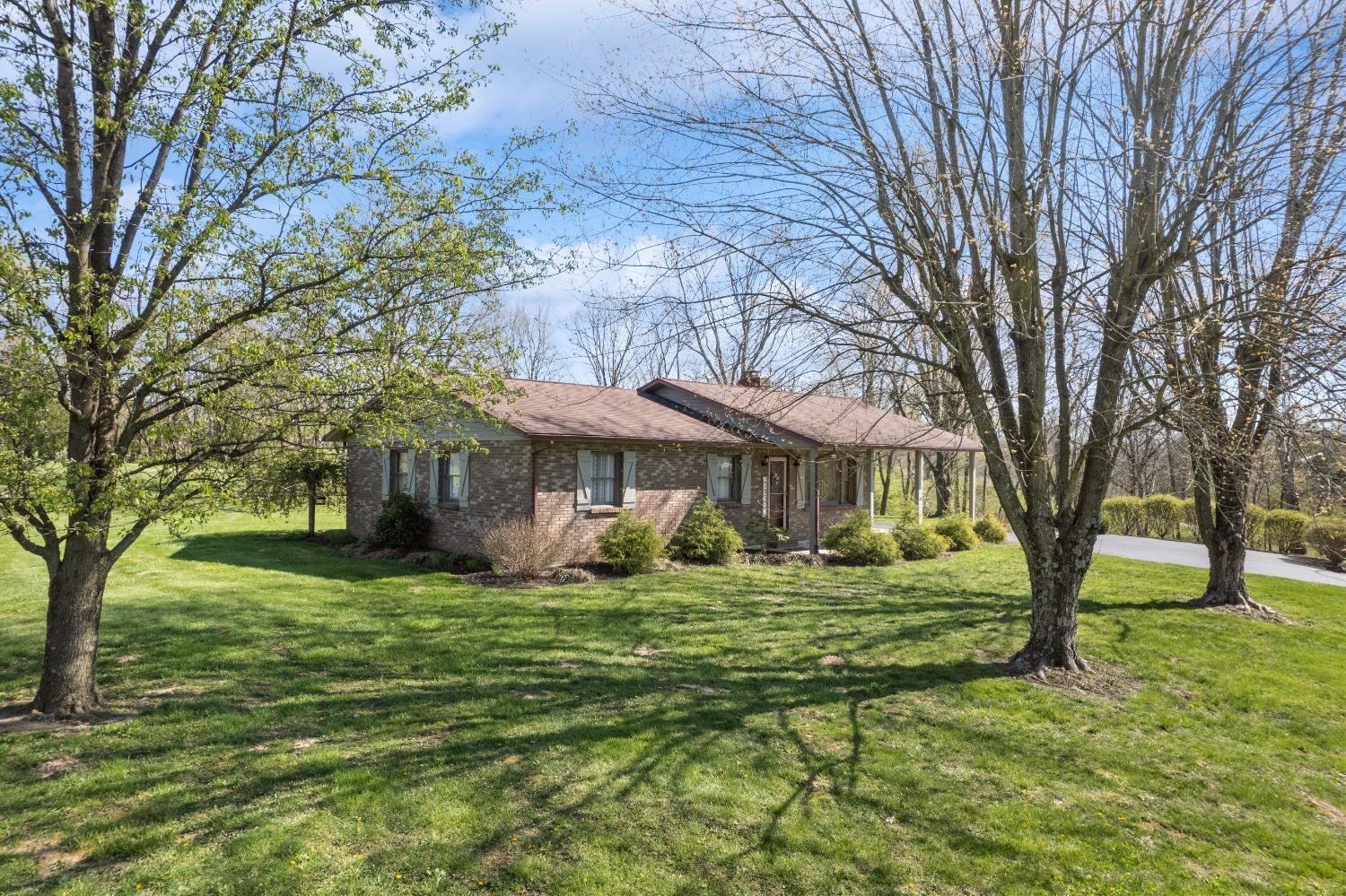 9194 Day Hill-Arnheim Road Georgetown, OH 45121 - Photo 2 of 29