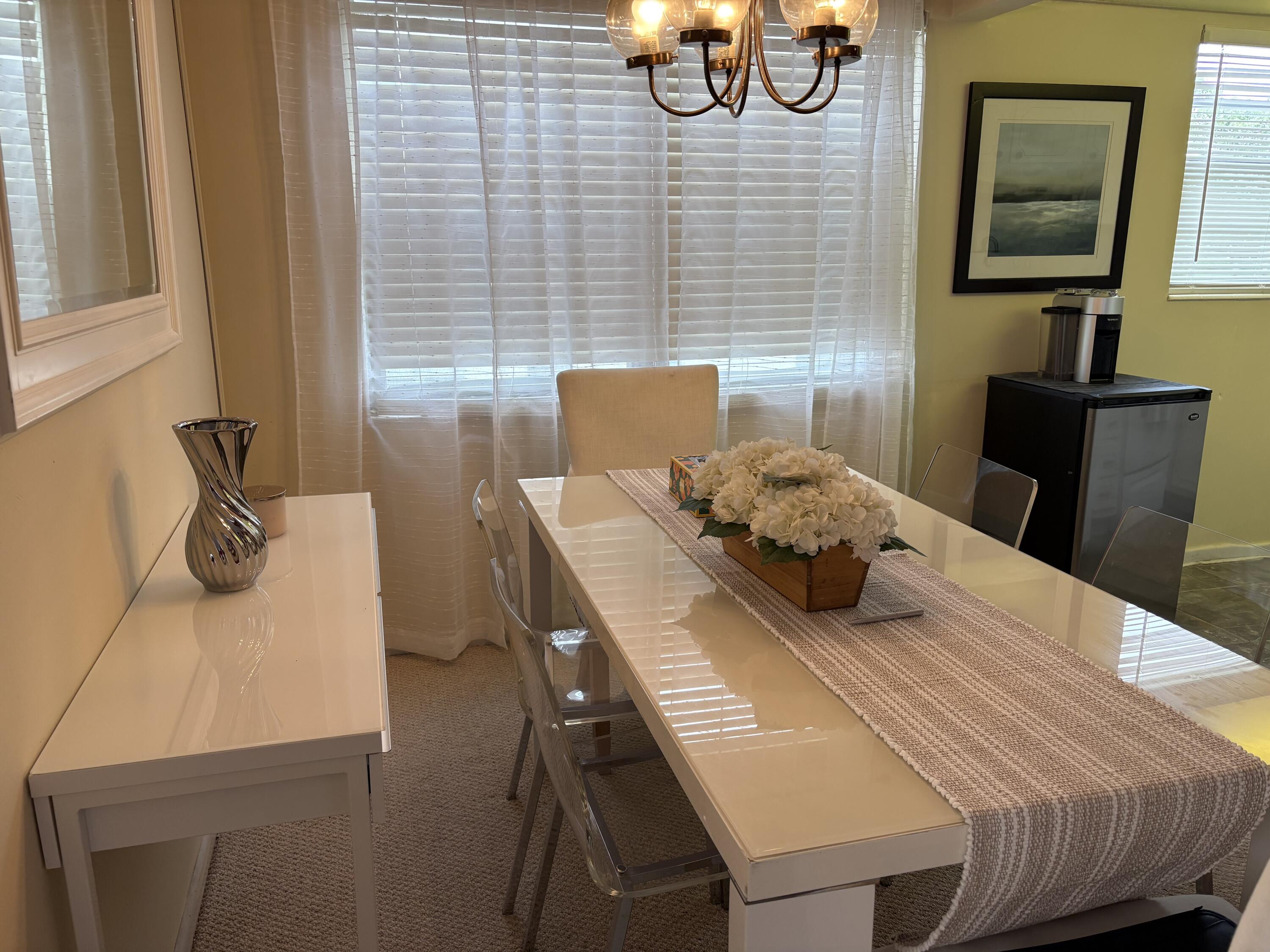 112 C Preston Way, Unit 112C Boca Raton, FL 33434 - Photo 4 of 19 IMG_0671
