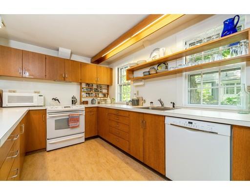 22 Woodland Road Lexington, MA 02420 - Photo 4 of 23