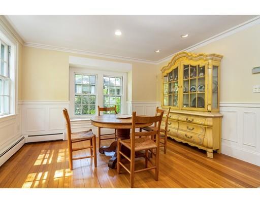 22 Woodland Road Lexington, MA 02420 - Photo 8 of 23