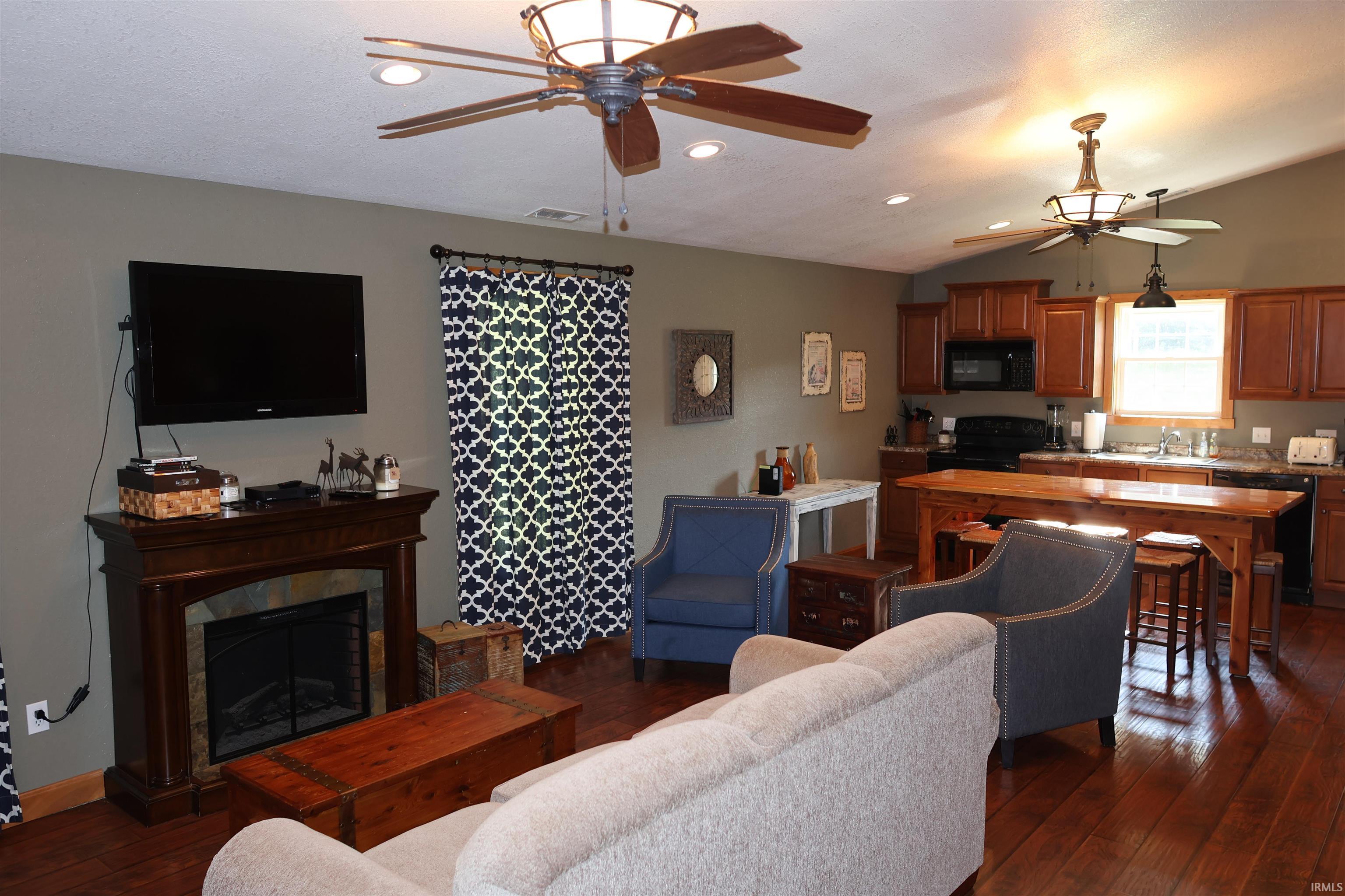 12308 West River Road Shoals, IN 47581 - Photo 4 of 34