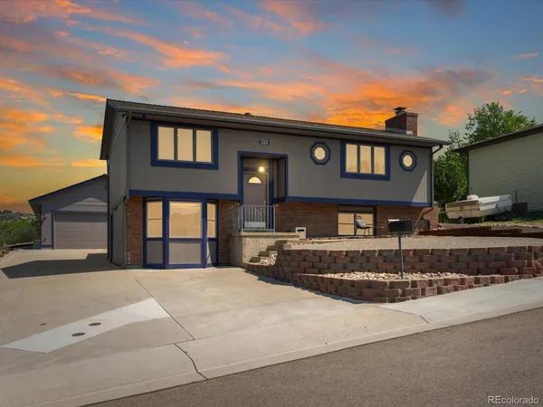 $550,000 | 225 Ash Avenue, Castle Rock, CO 80104
