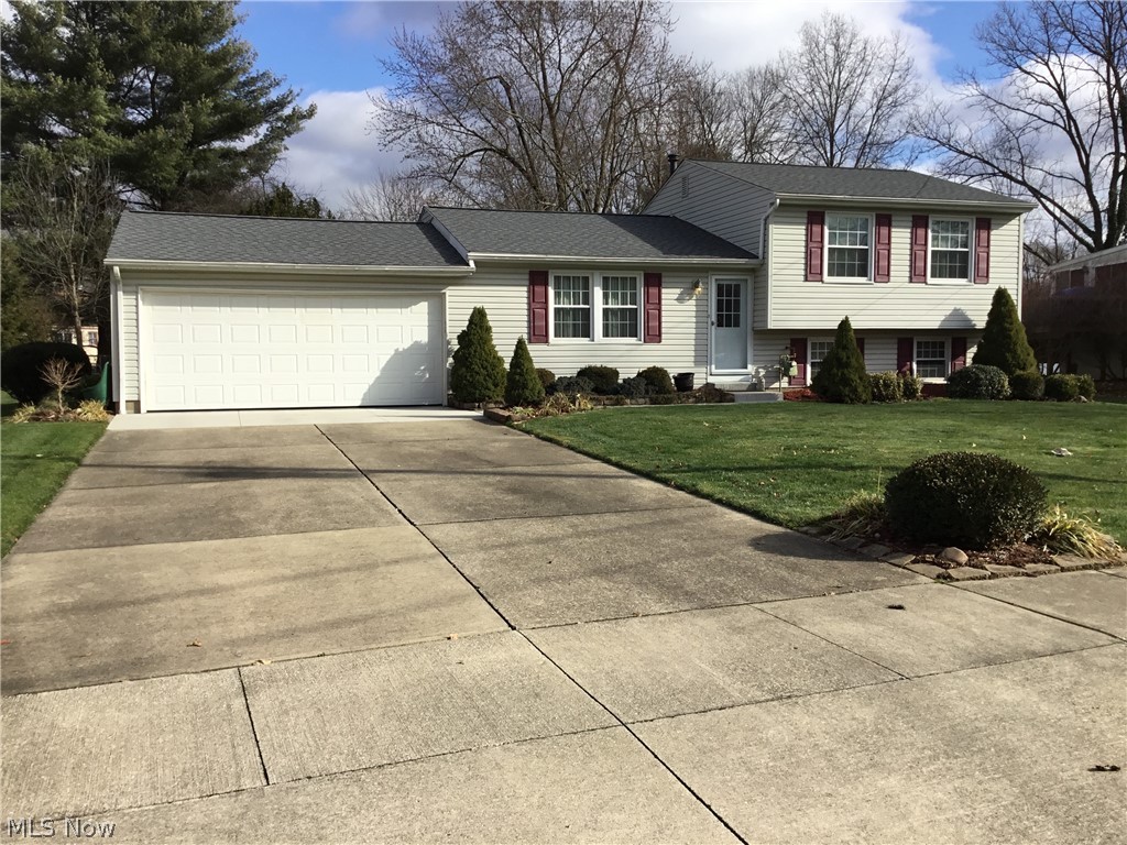 1611 Sunnyacres Road Akron, OH 44321 - Photo 2 of 34