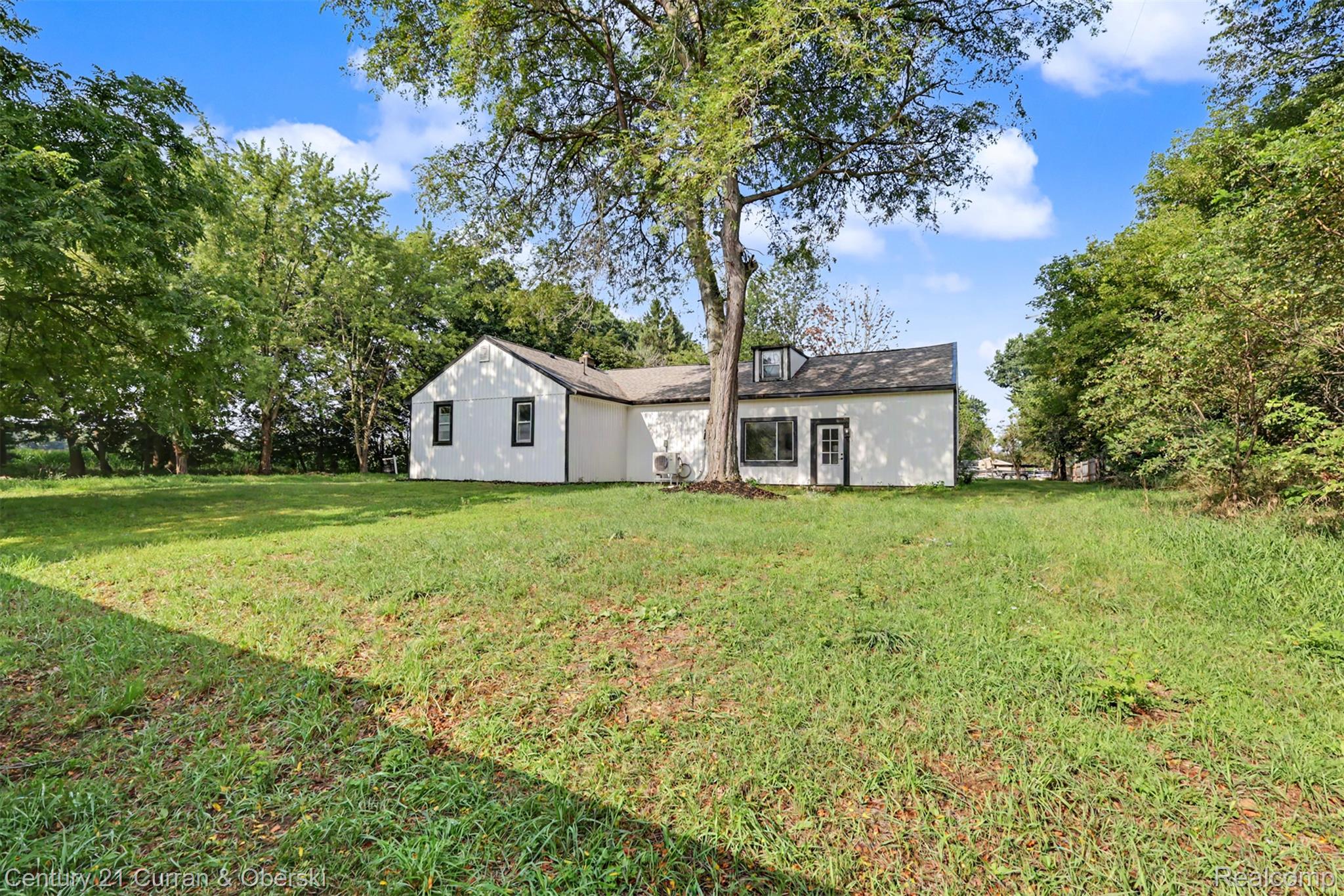 4296 Burgess Road Pinckney, MI 48169 - Photo 35 of 47 38.jpg