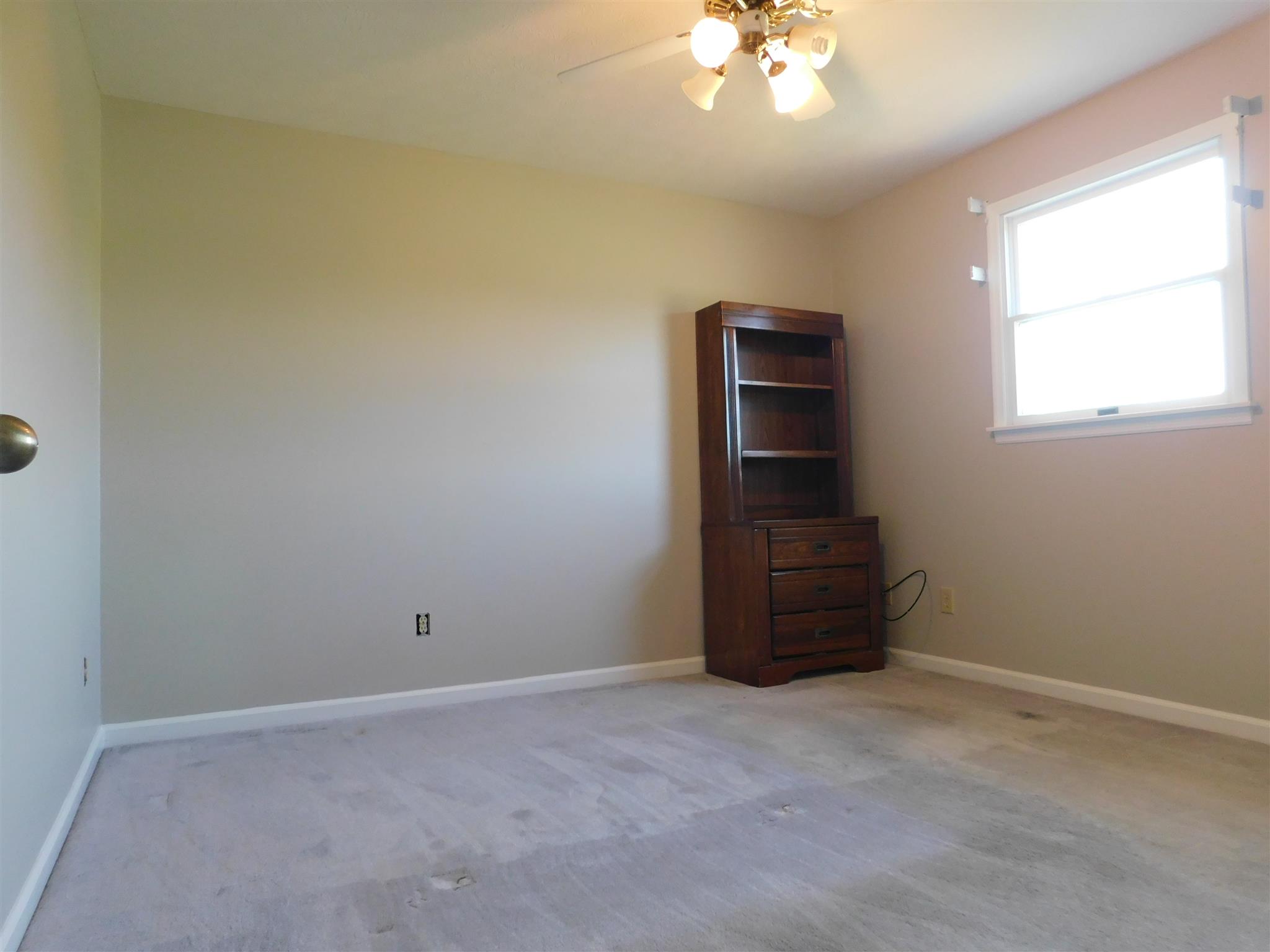 2470 Ben Green Road Lebanon, TN 37090 - Photo 21 of 24 an empty room with a empty space