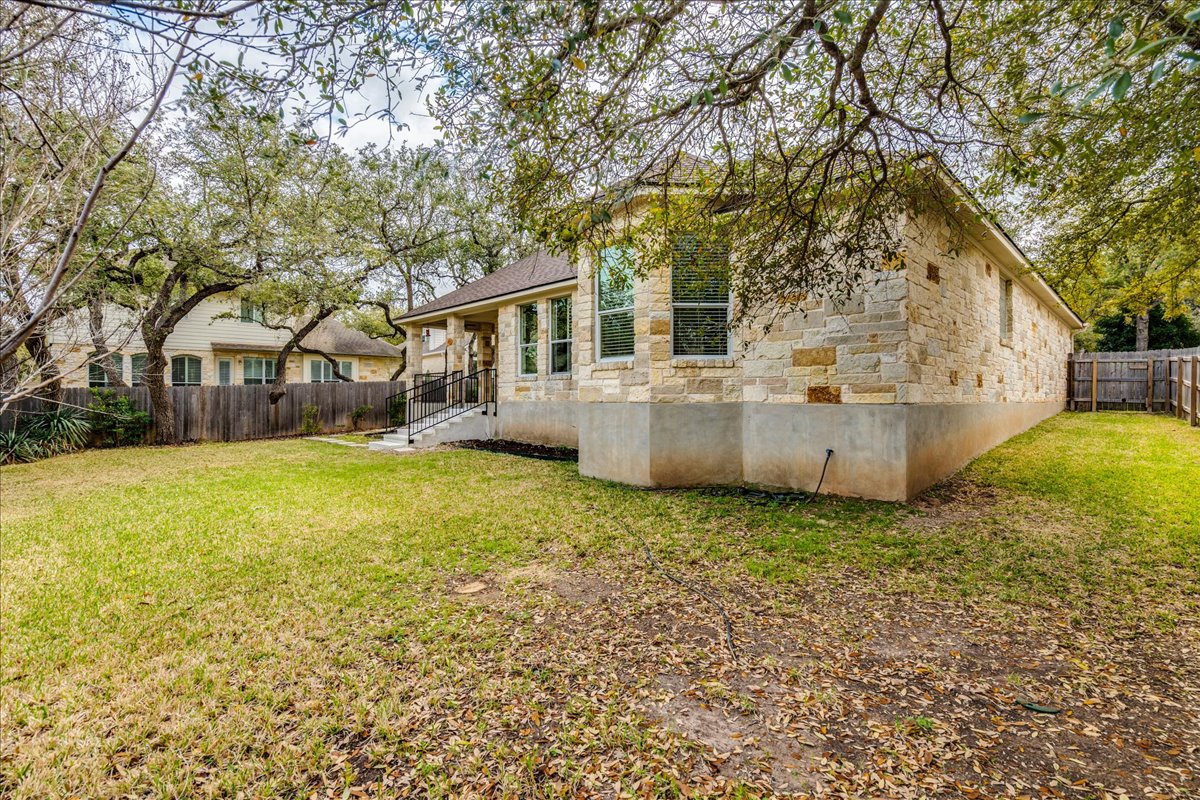 6704 Walebridge Lane Austin, TX 78739 - Photo 35 of 36