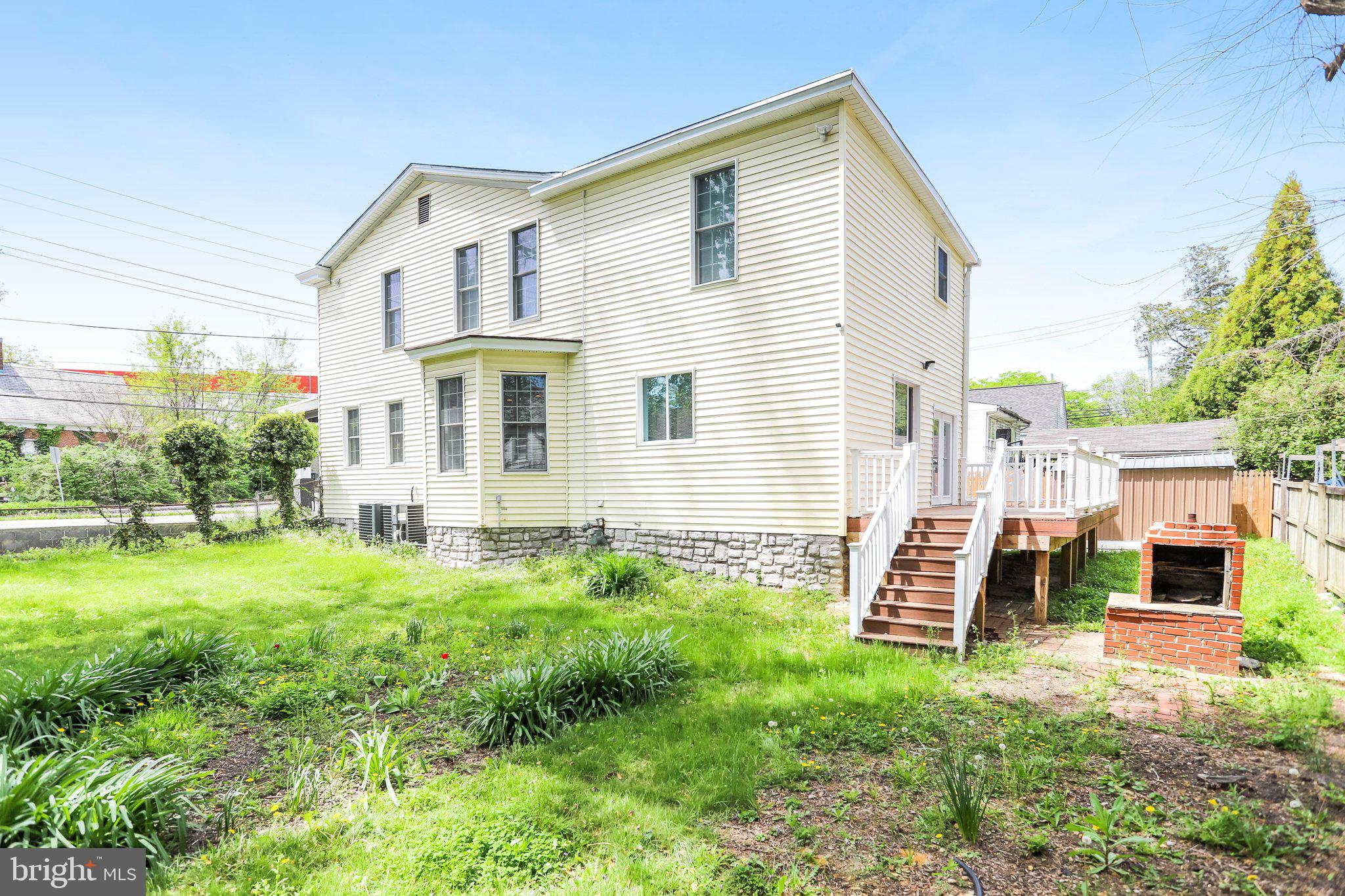 827 Philadelphia Avenue Silver Spring, MD 20910 - Photo 16 of 18