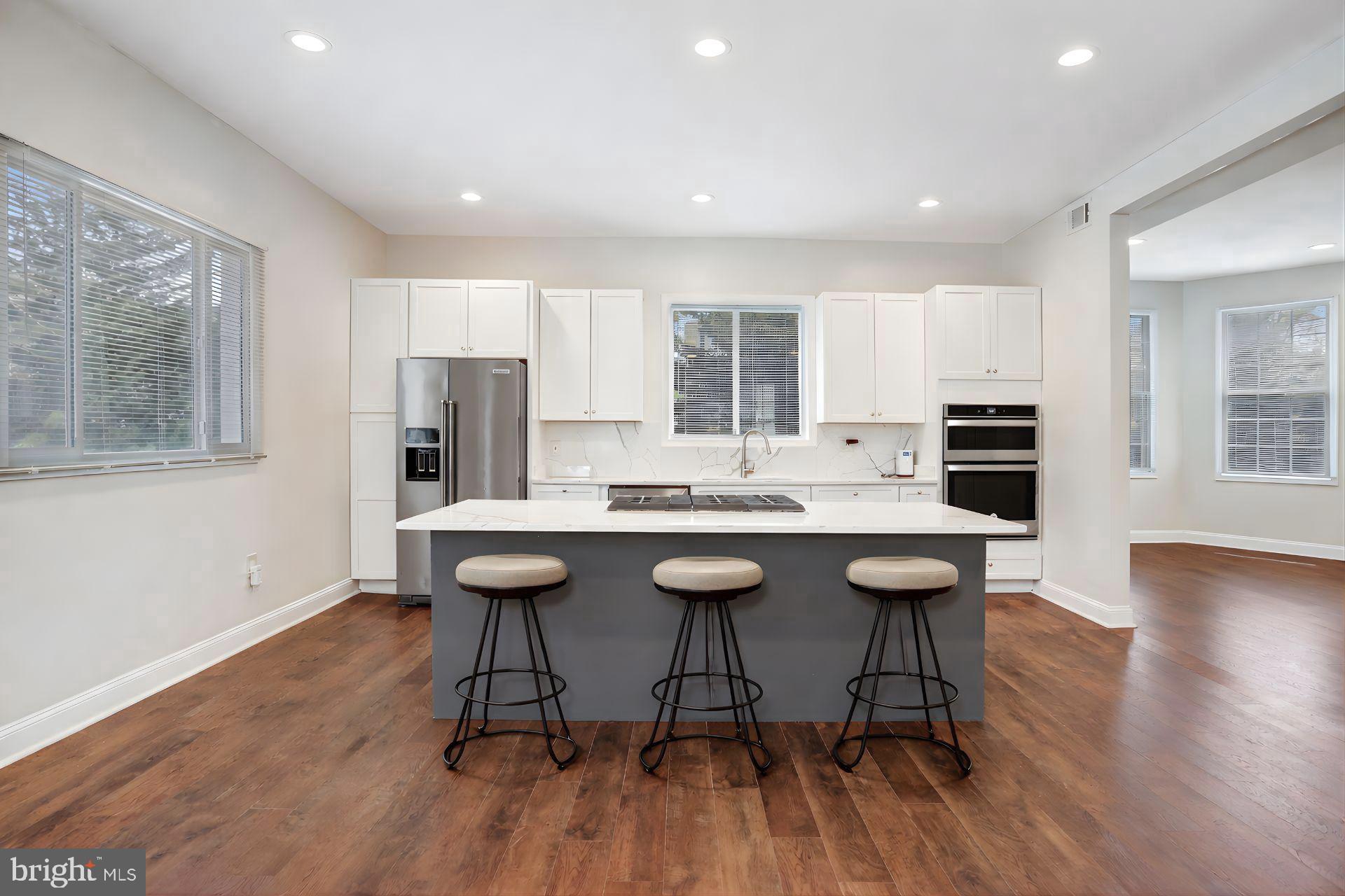 827 Philadelphia Avenue Silver Spring, MD 20910 - Photo 2 of 18
