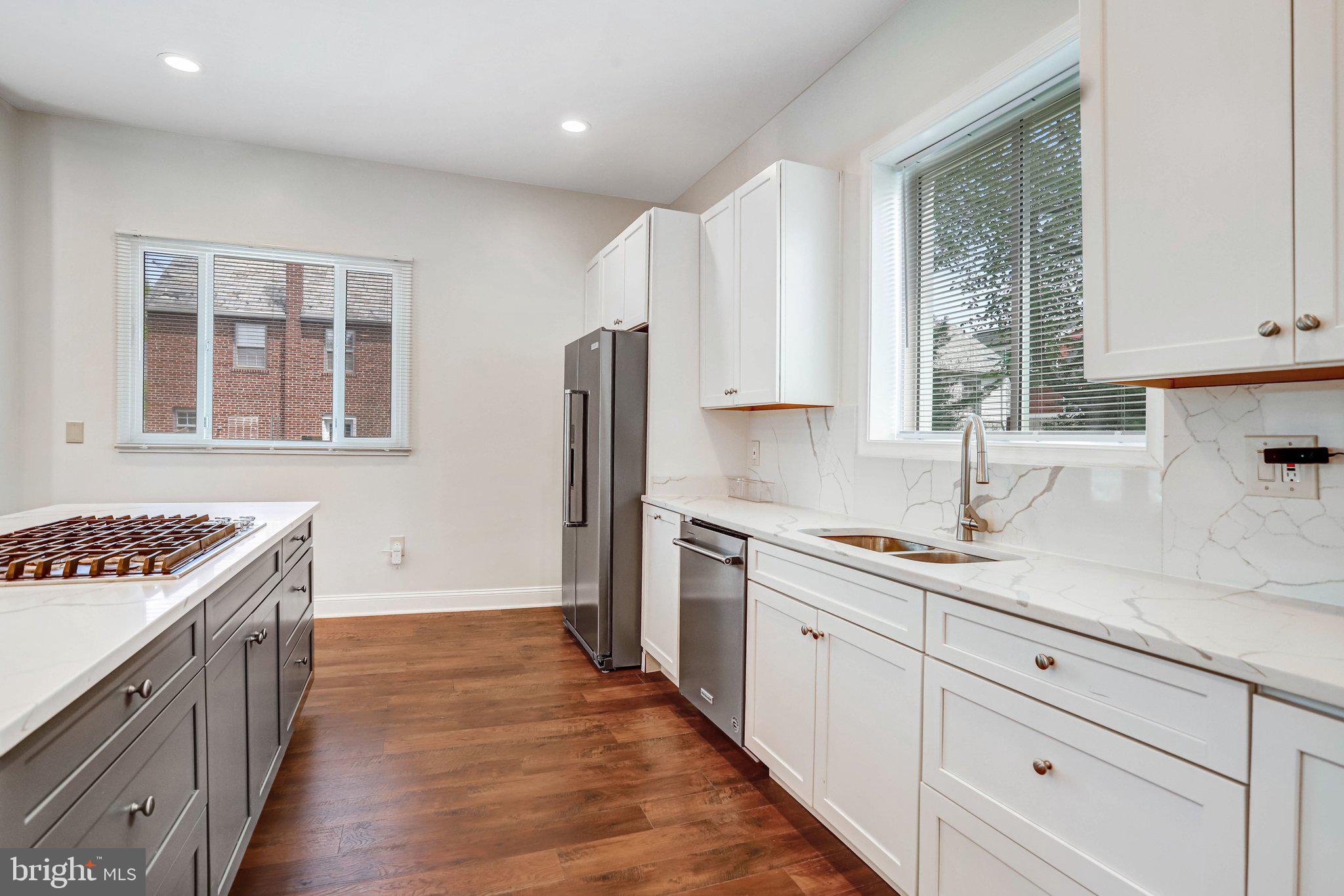 827 Philadelphia Avenue Silver Spring, MD 20910 - Photo 3 of 18