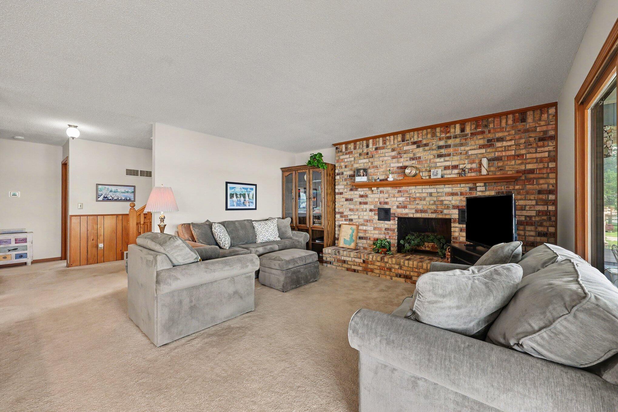 8820 Cherry Point Road Manitou Beach, MI 49253 - Photo 2 of 32