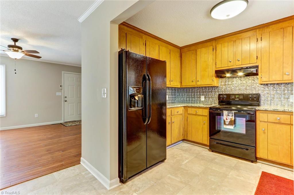 1011 Brooks Road Reidsville, NC 27320 - Photo 11 of 30 Gallery Image 11
