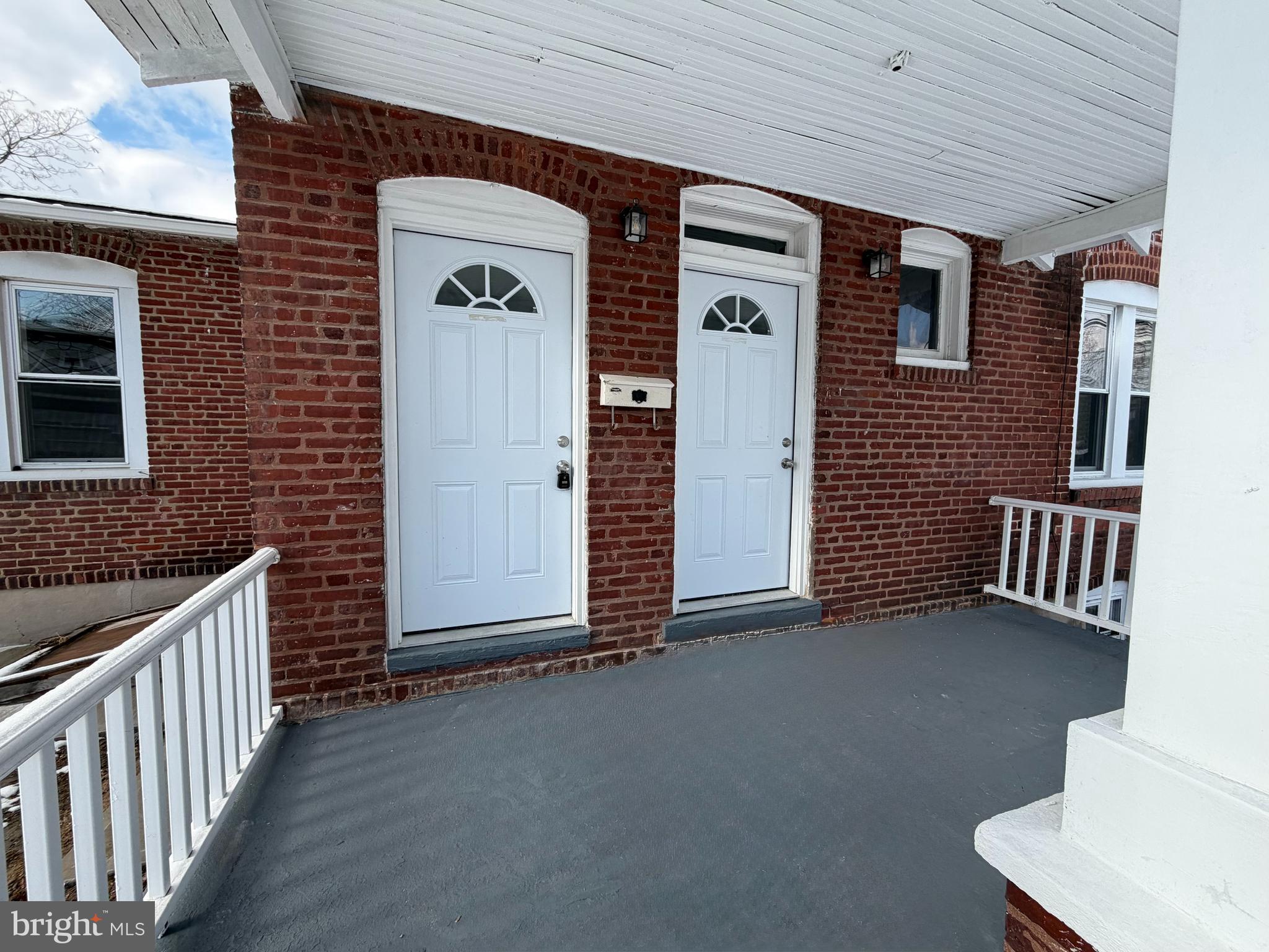 313 Delaware Avenue Palmyra, NJ 08065 - Photo 4 of 37