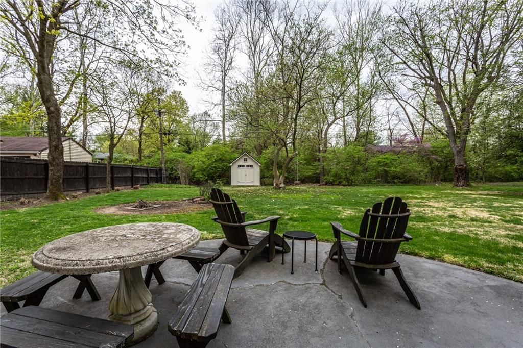 1433 Shawnee Road Indianapolis, IN 46260 - Photo 40 of 43 Gallery Image 40