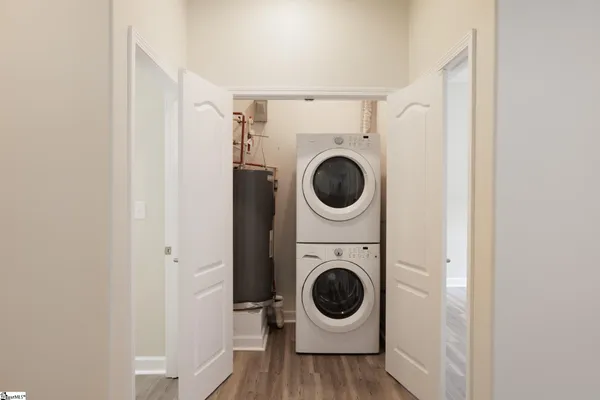 $1,950 | 1001 South Church Street, Greenville, SC 29601