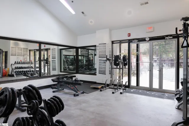 $2,100 | 1001 South Church Street, Greenville, SC 29601