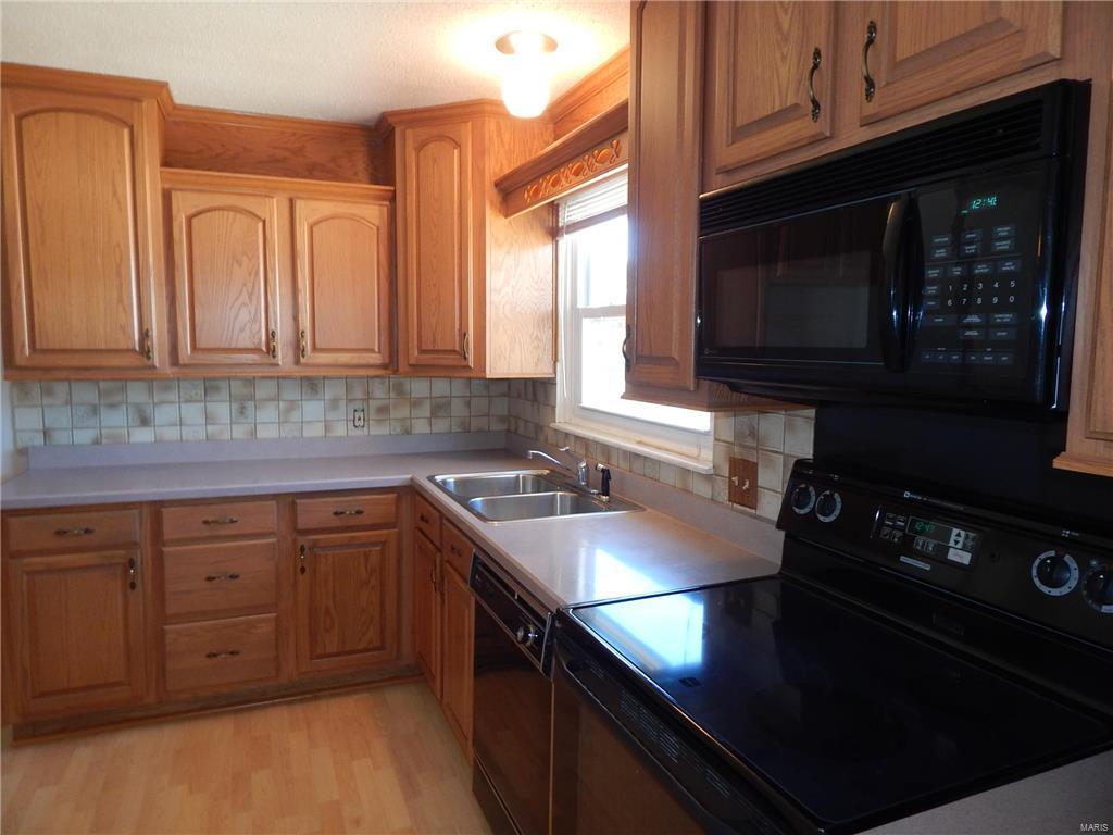 5029 Kerth Road St. Louis, MO 63128 - Photo 7 of 19 Gallery Image 7