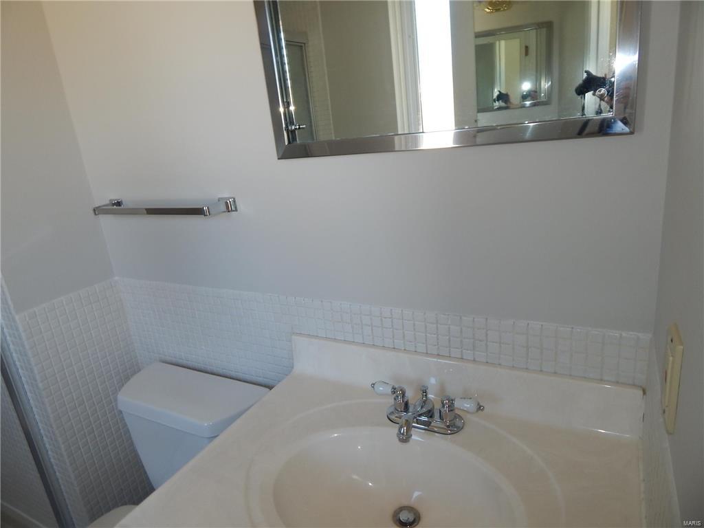 5029 Kerth Road St. Louis, MO 63128 - Photo 10 of 19 Gallery Image 10