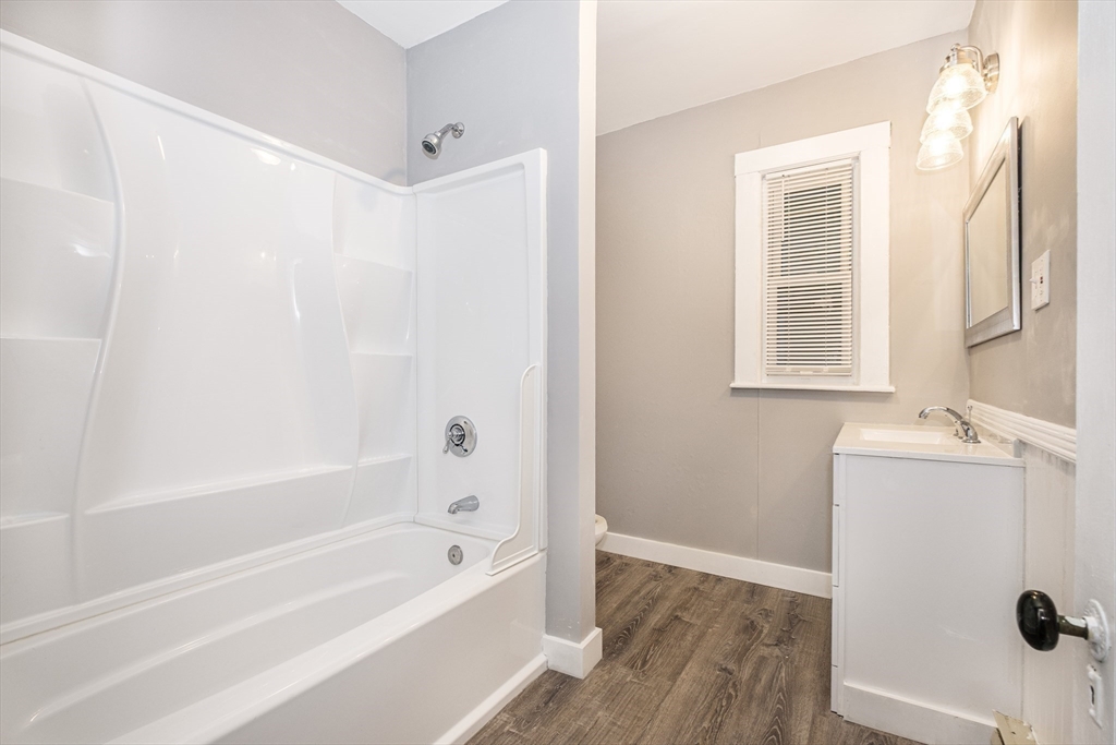 7 Mulford Street, Unit 3 Brookline, MA 02445 - Photo 7 of 27