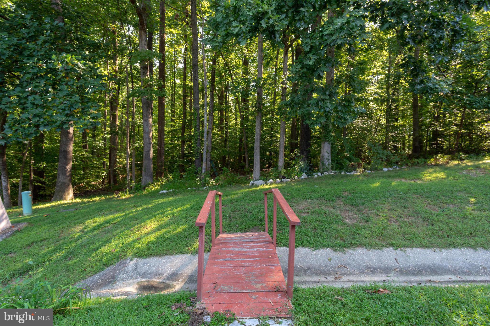 5927 Minutemen Road, Unit 249 Springfield, VA 22152 - Photo 15 of 17 Exterior (Rear)