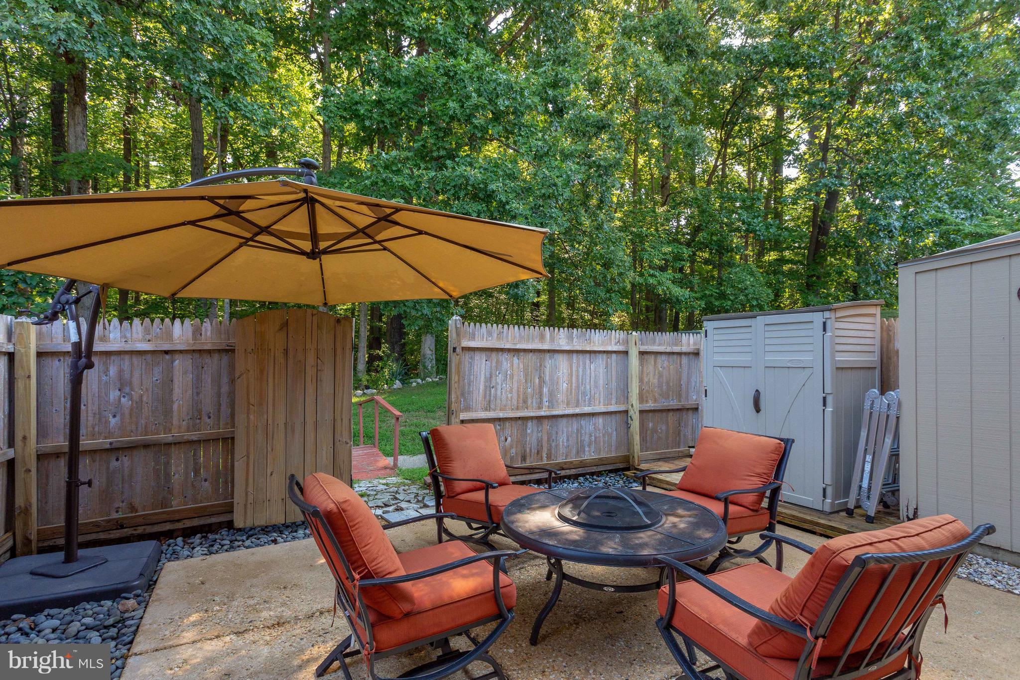 5927 Minutemen Road, Unit 249 Springfield, VA 22152 - Photo 16 of 17 Exterior (Rear)