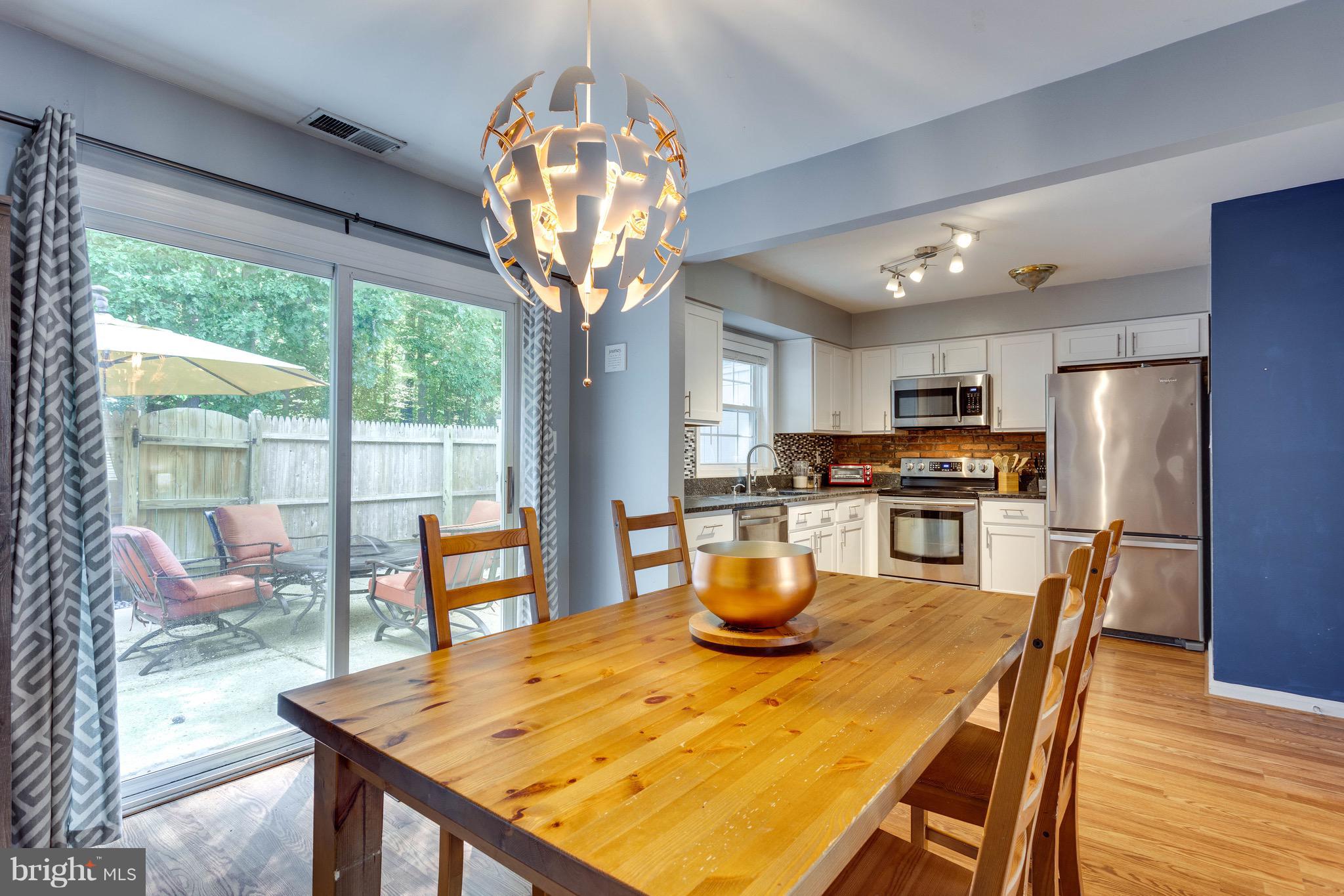 5927 Minutemen Road, Unit 249 Springfield, VA 22152 - Photo 8 of 17 Dining Room