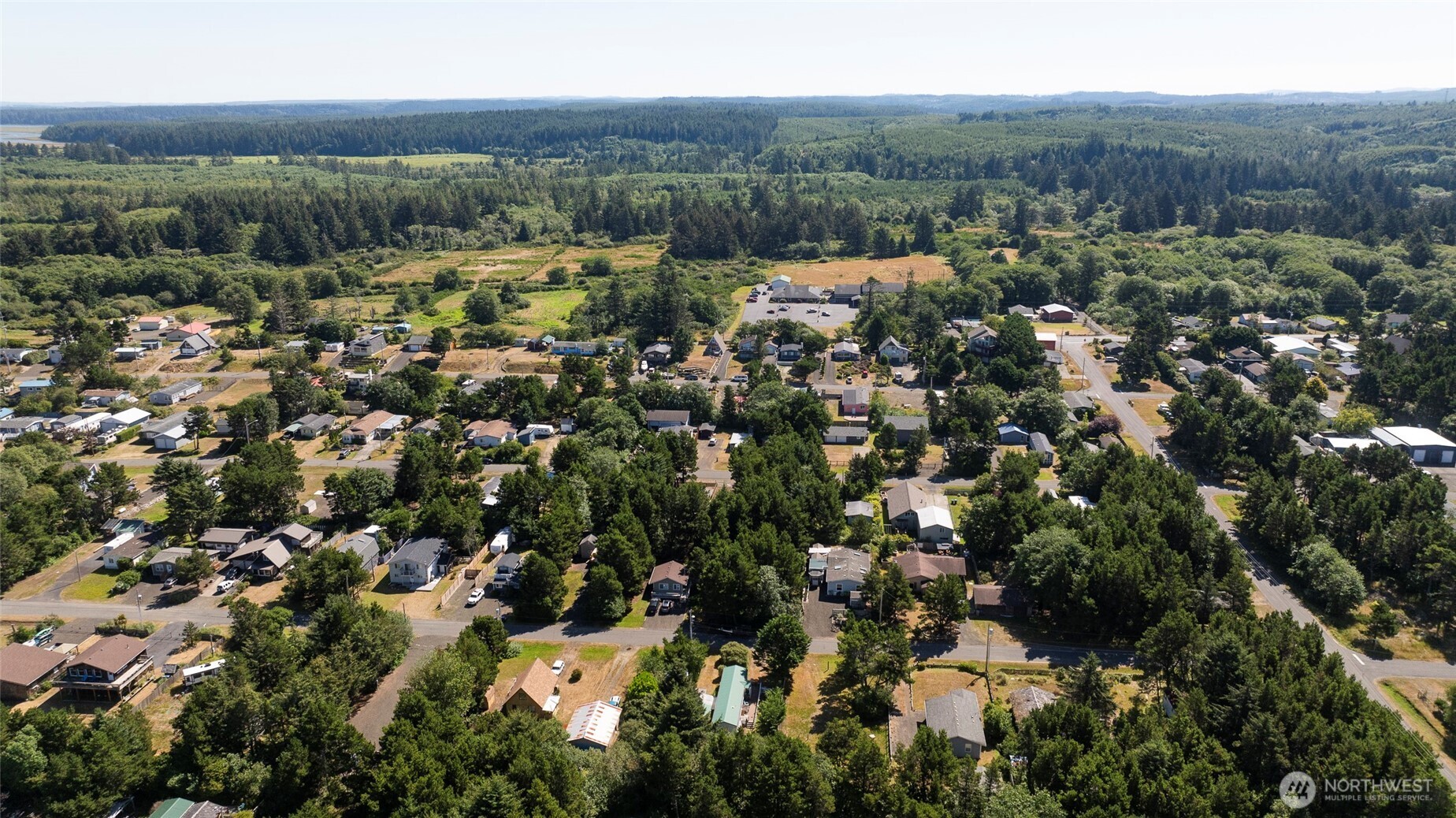 1362 Oceano Drive Grayland, WA 98547 - Photo 34 of 35 an aerial view of multiple house