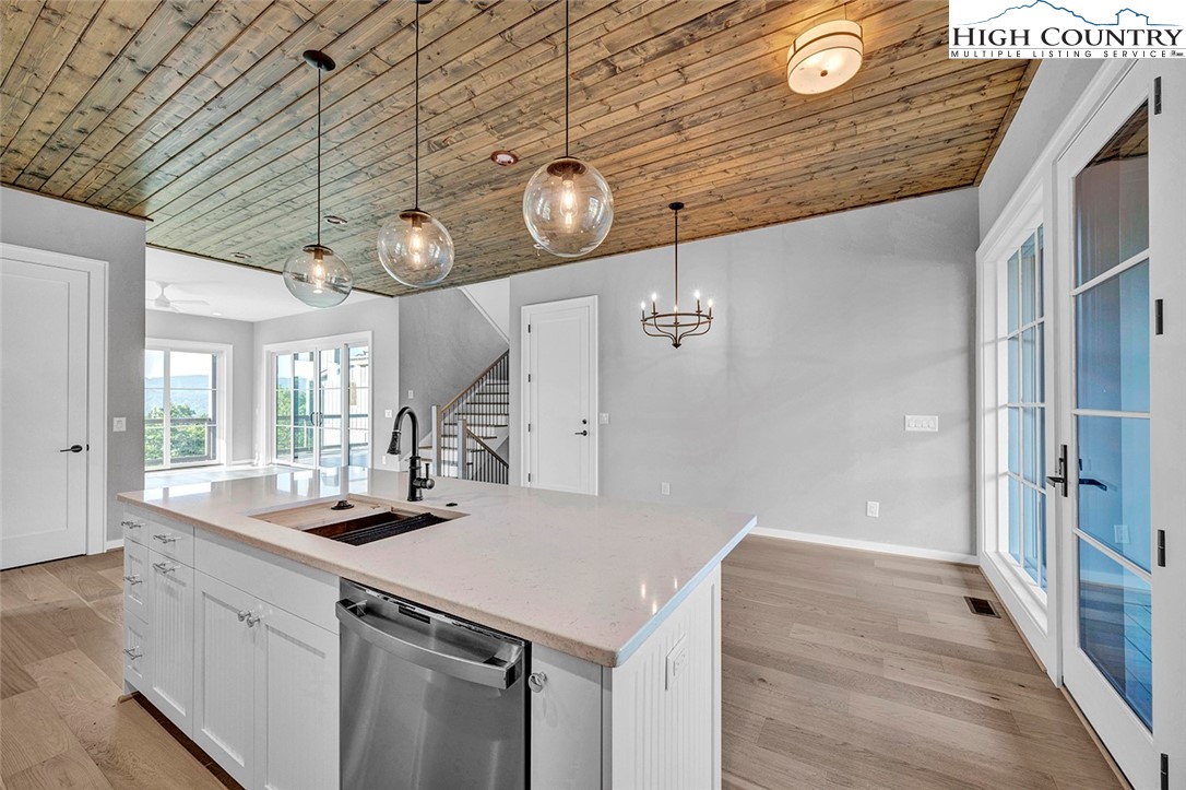 182 Calico Court Boone, NC 28607 - Photo 4 of 50 Gallery Image 4