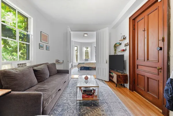$3,950 | 45 Rutland Street, Unit 3, Boston, MA 02118