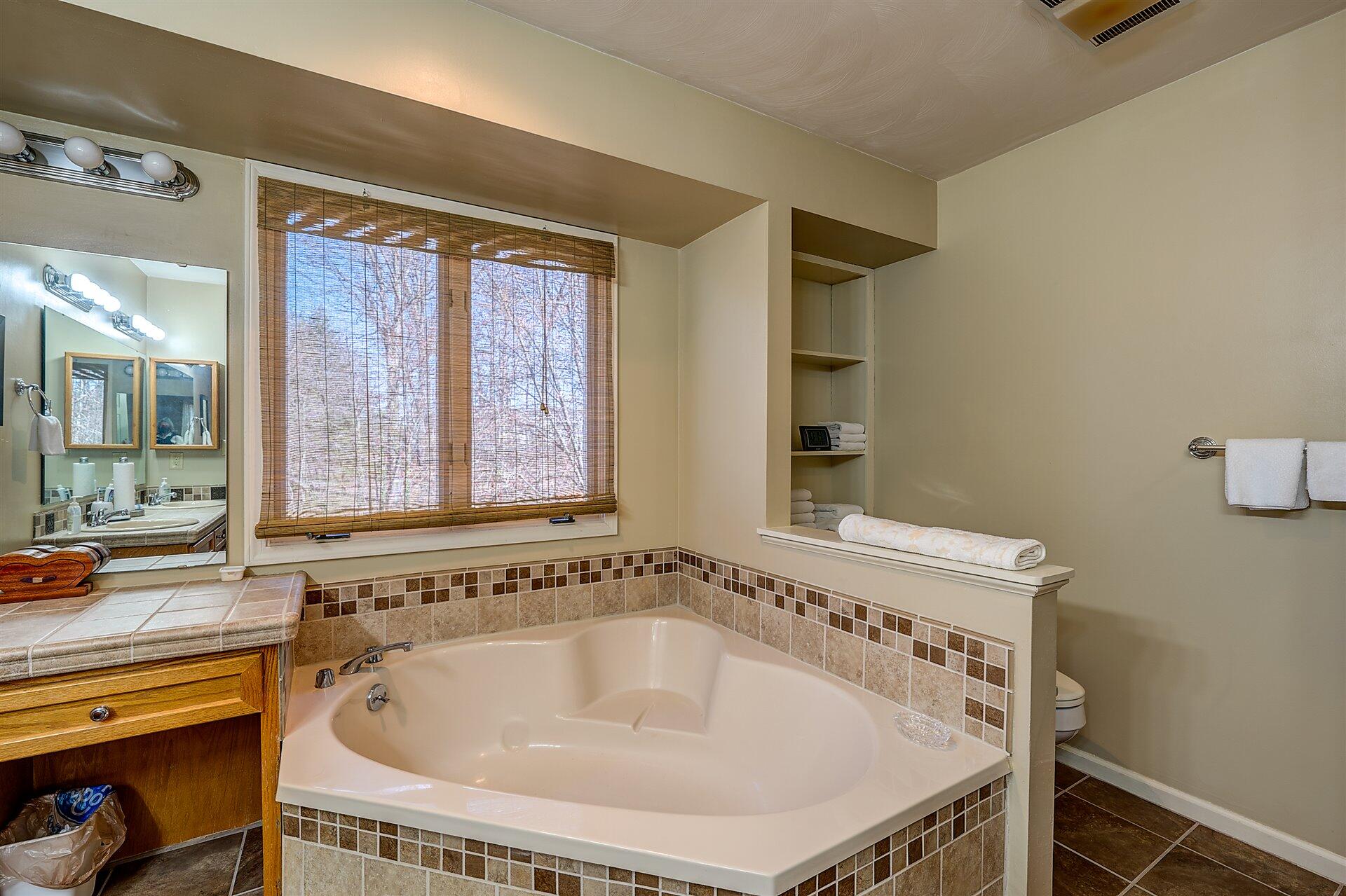 3427 Valentine Road Southwest Roanoke, VA 24018 - Photo 21 of 43 21-DSC00151_2_3_4_5