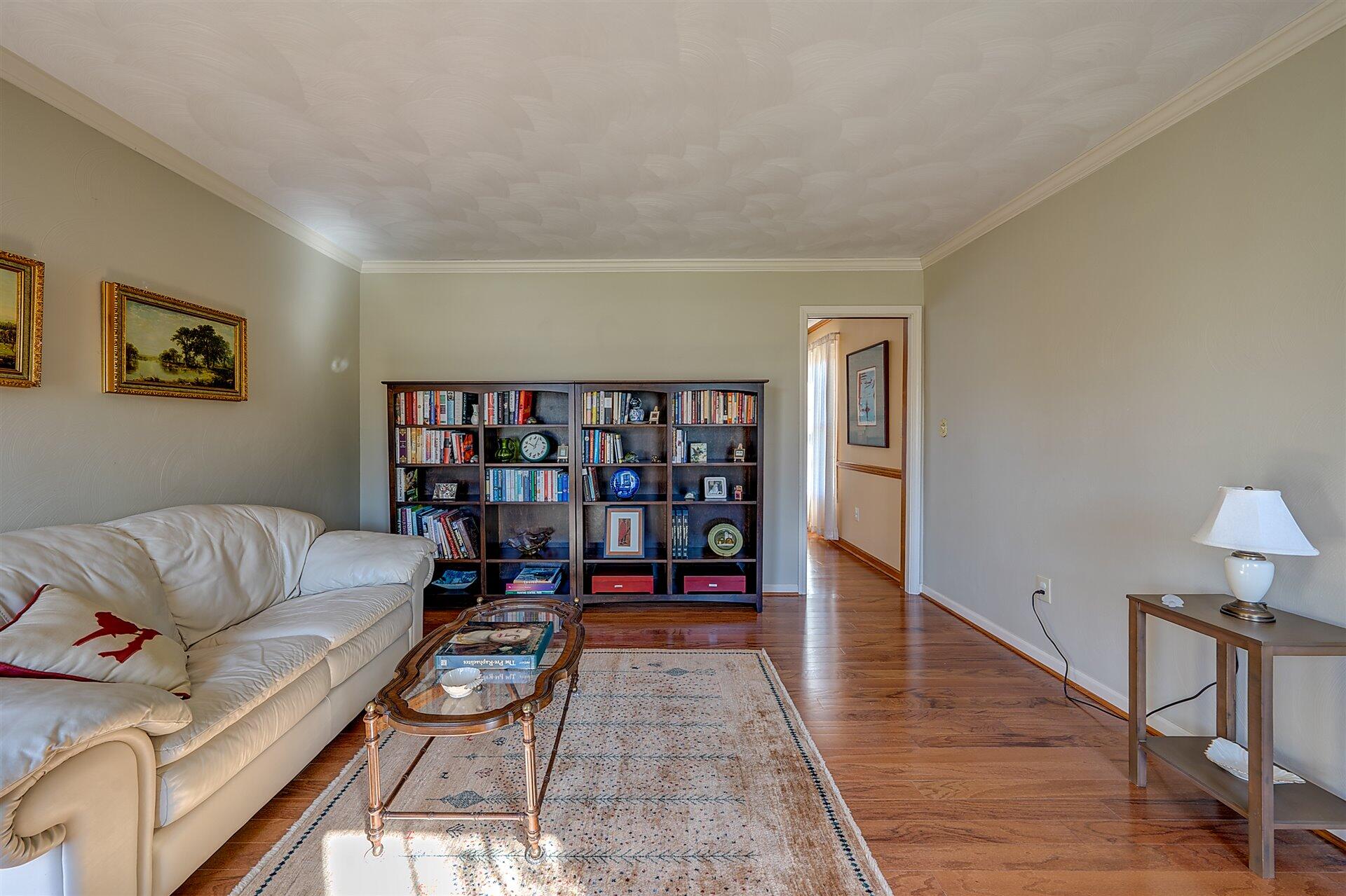 3427 Valentine Road Southwest Roanoke, VA 24018 - Photo 7 of 43 07-DSC00031_2_3_4_5