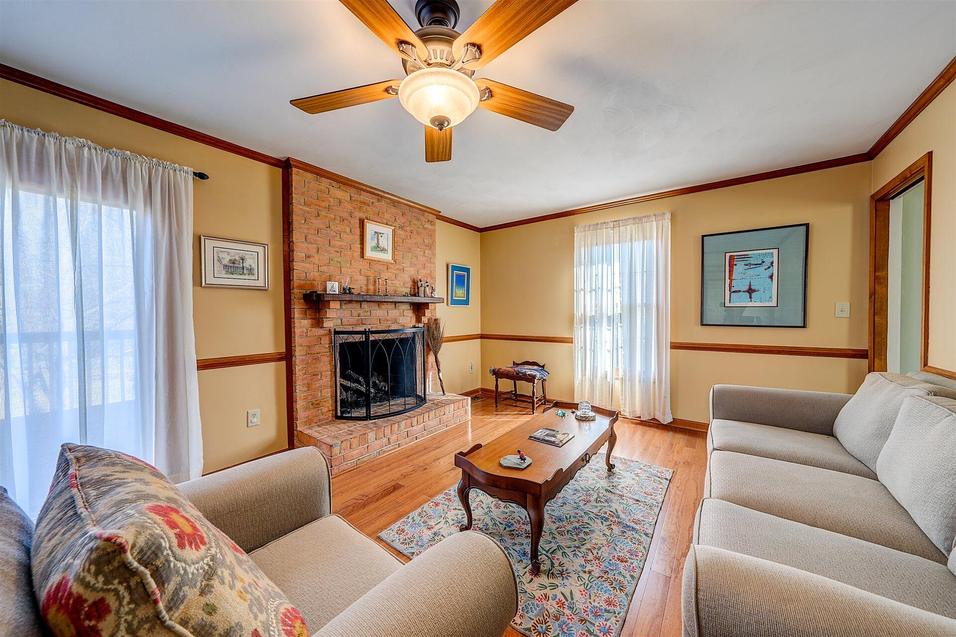 3427 Valentine Road Southwest Roanoke, VA 24018 - Photo 10 of 43 10-DSC00051_2_3_4_5